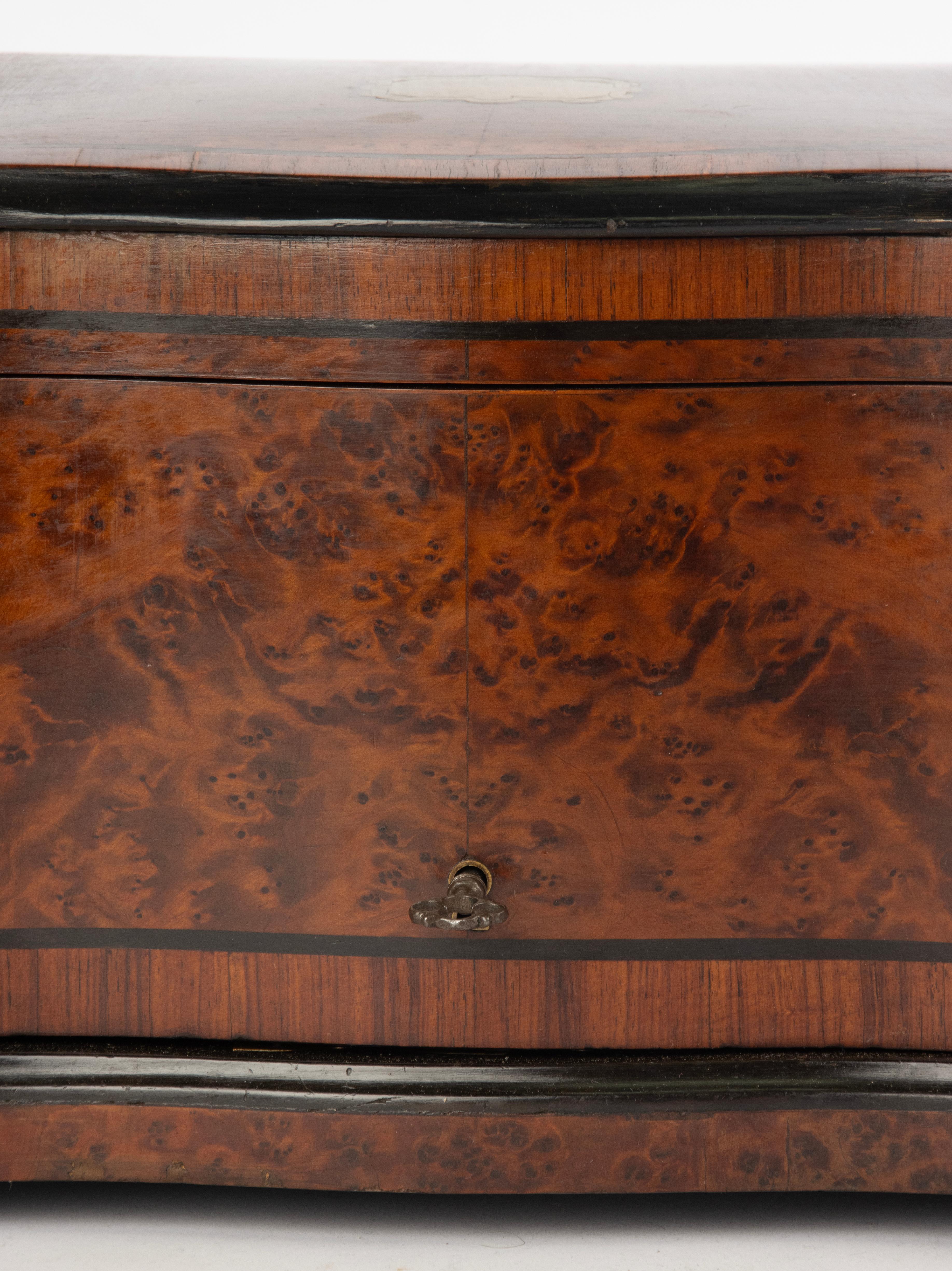 French Late 19th Century Cigar Cabinet Case - Napoleon III - Warm Red Burl Veneer