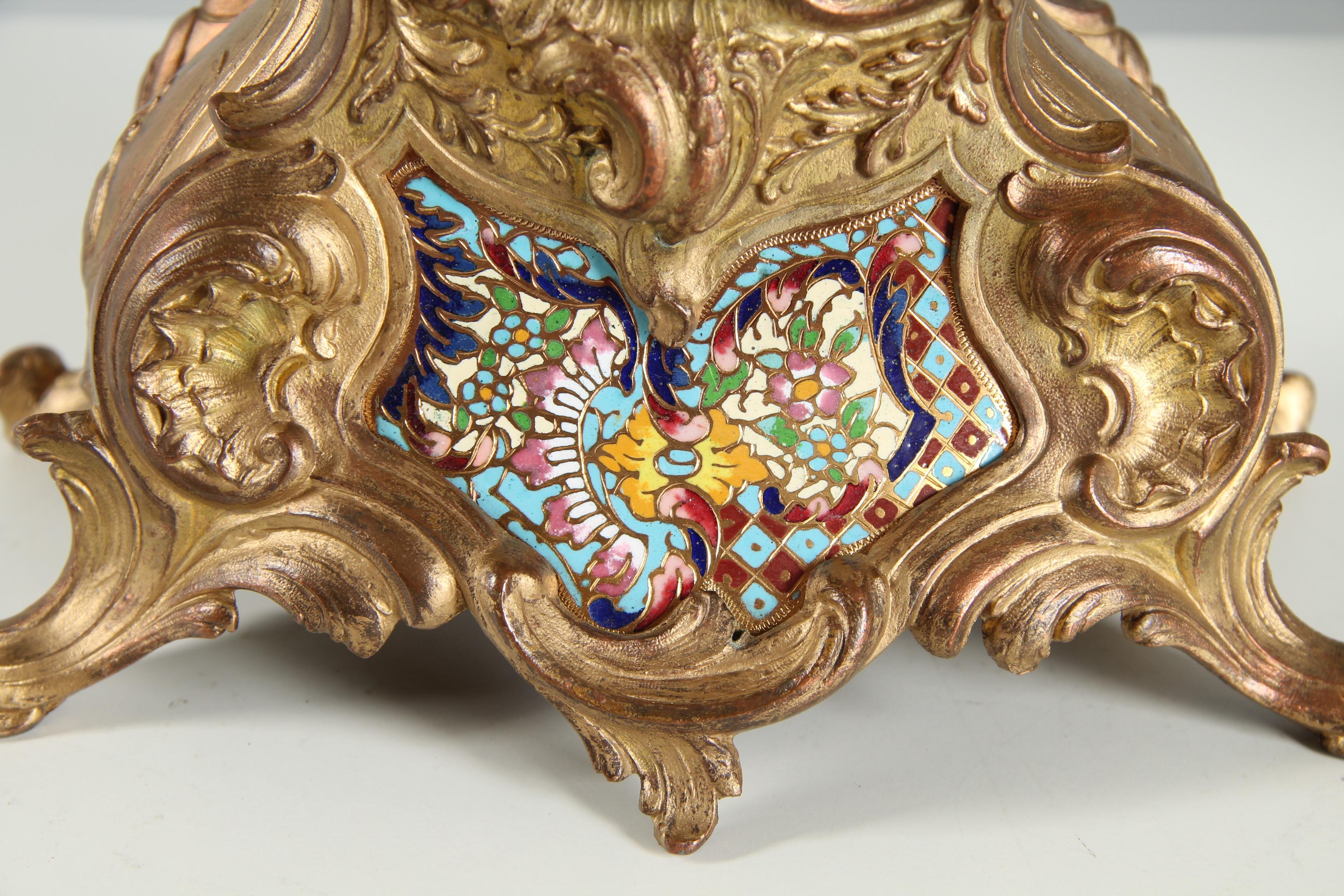 Cloissoné Late 19th Century Cloisonne Mantel Clock, circa 1870-1890 For Sale