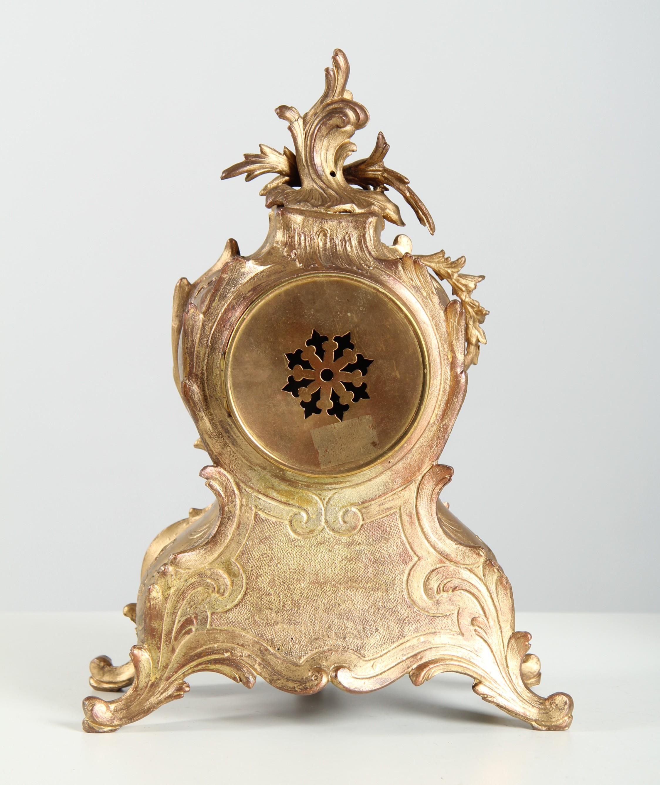 Late 19th Century Cloisonne Mantel Clock, circa 1870-1890 For Sale 1