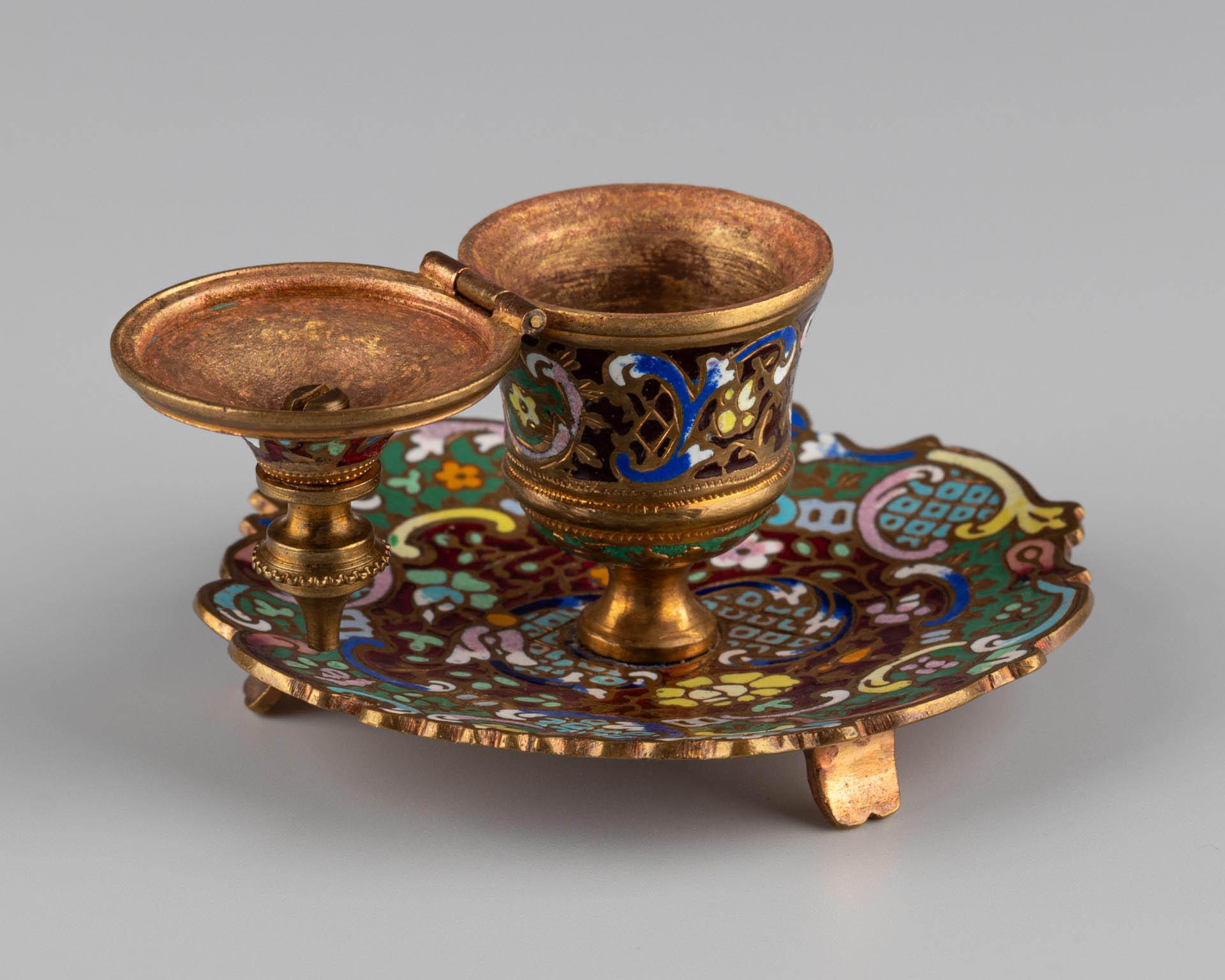 Cloissoné-Enamel-Tintenfass, Frankreich, Ende 19. Jahrhundert, ca. 1870-1890 im Zustand „Gut“ im Angebot in Greven, DE