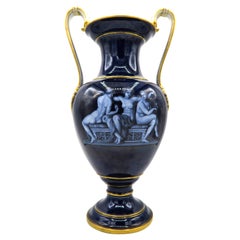 Vase à anse Meissen bleu cobalt de la fin du XIXe siècle avec scènes mythologiques