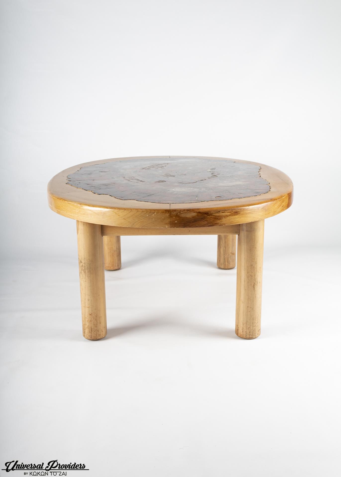 Late 19th Century Coffee Table in Elm Wood Frame and Petrified Wood Top In Good Condition For Sale In Notting Hill, GB