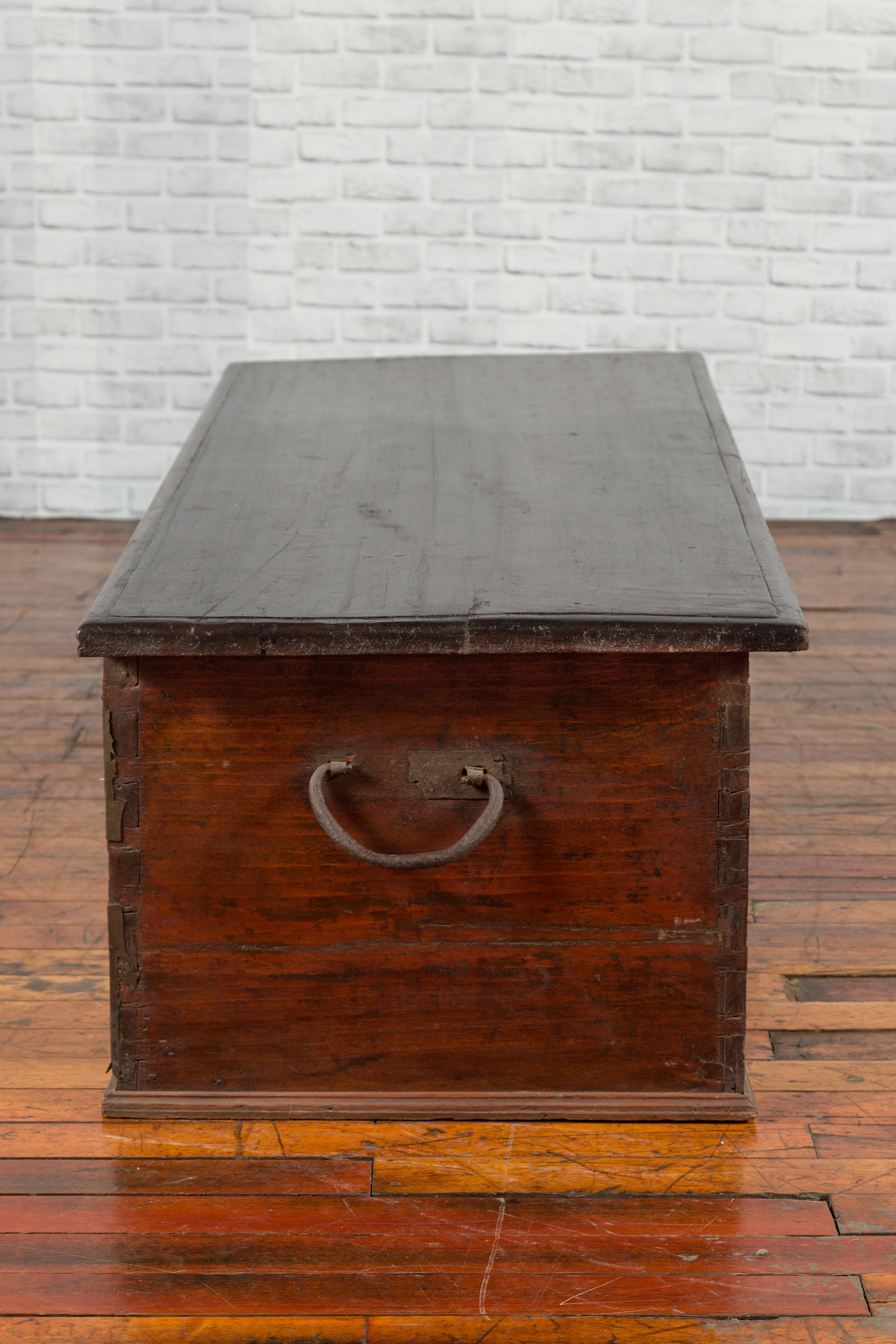 Late 19th Century Coffer from Sumatra with Carved Motifs and Iron Hardware For Sale 7