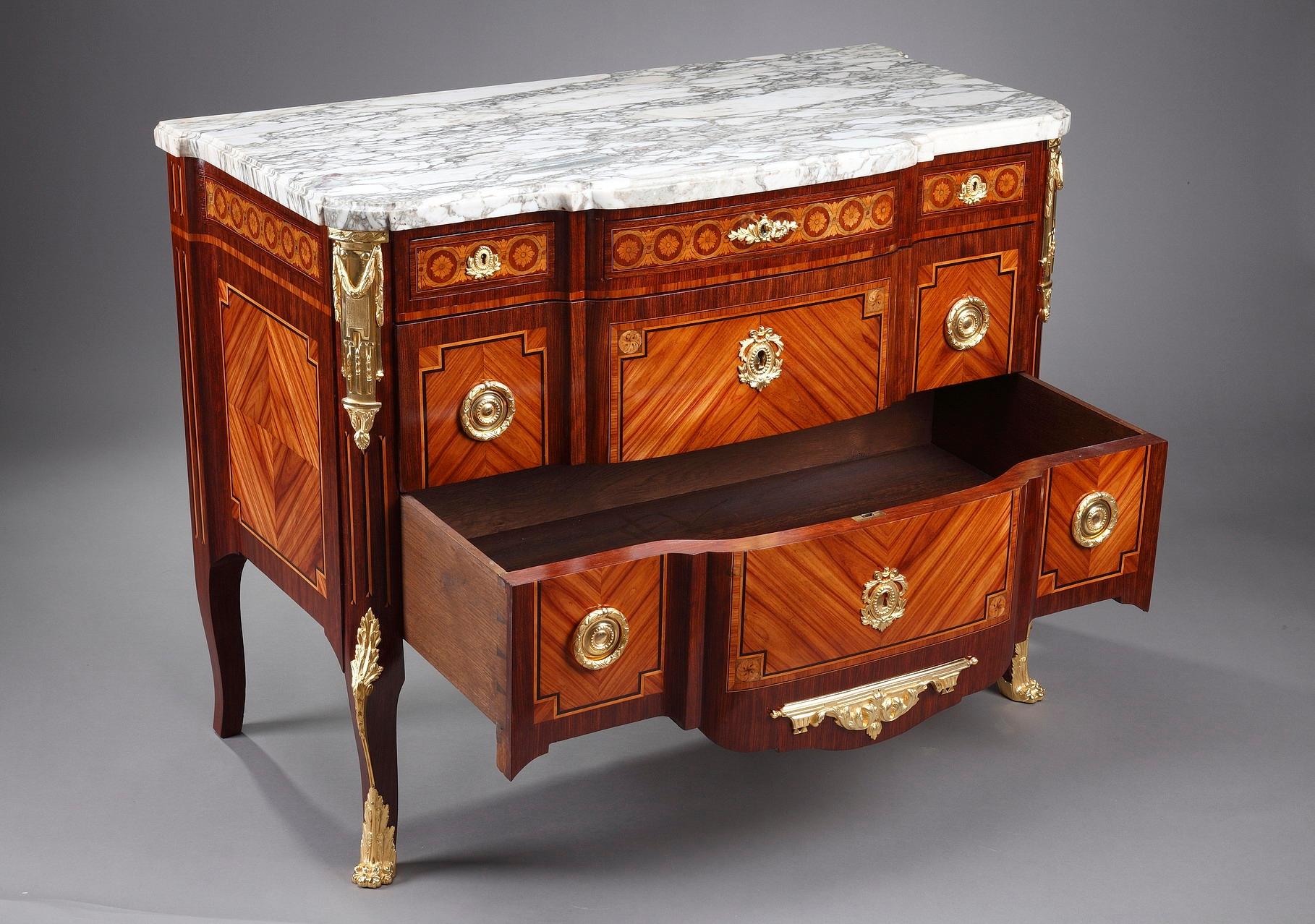 Late 19th Century Commode in Transitional Style 2