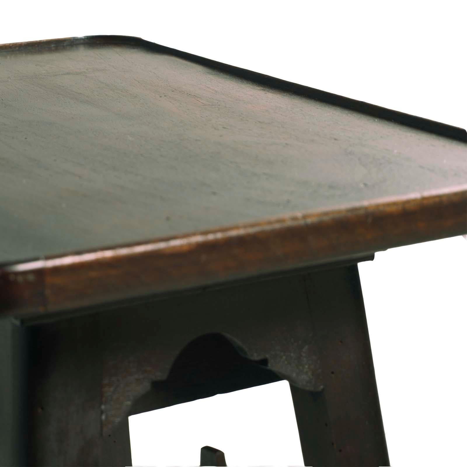 XIXe siècle Fin du 19e siècle, console, table d'appoint en noyer par Jacob and Josef Kohn Wien en vente