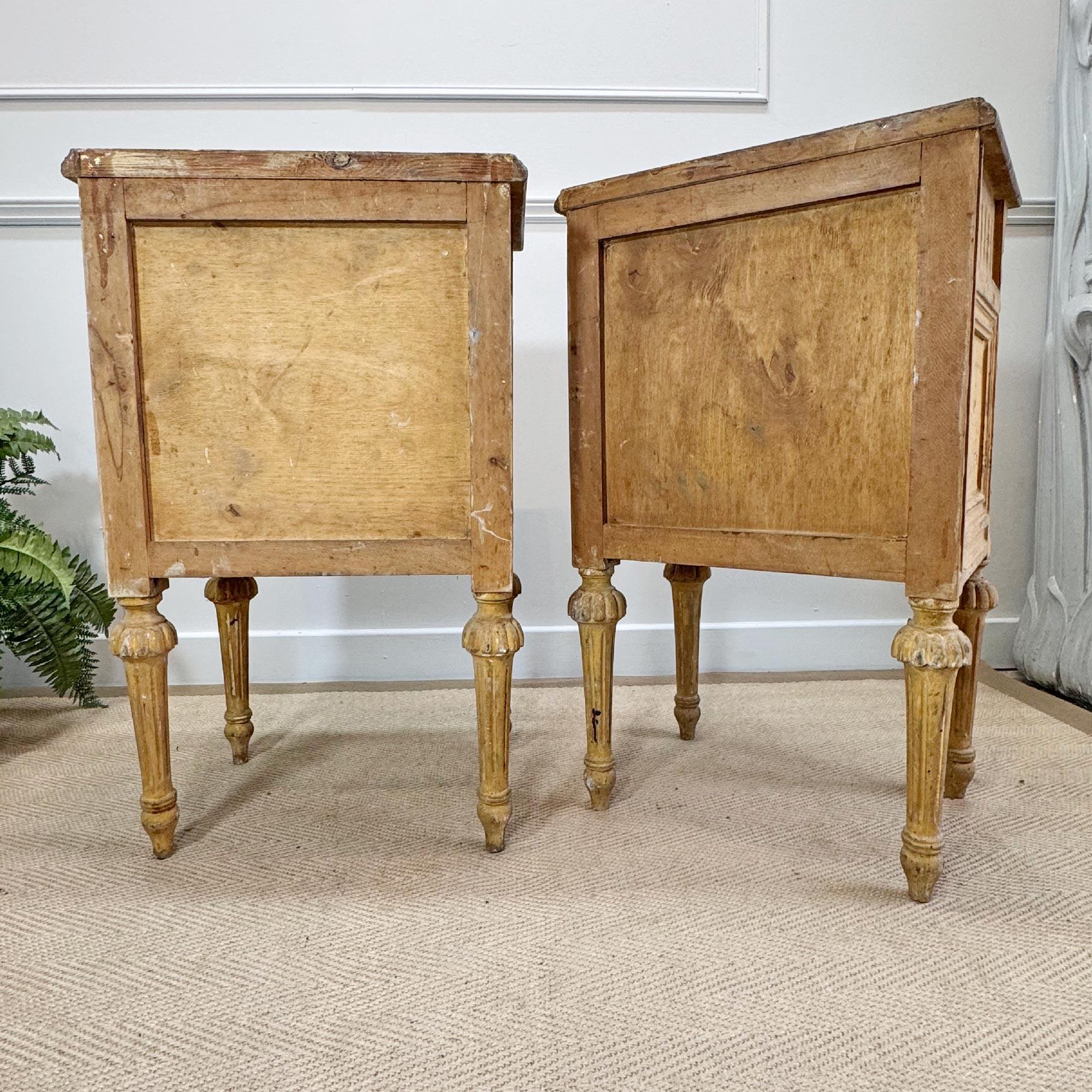 Late 19th Century Continental Bedside Drawers 4