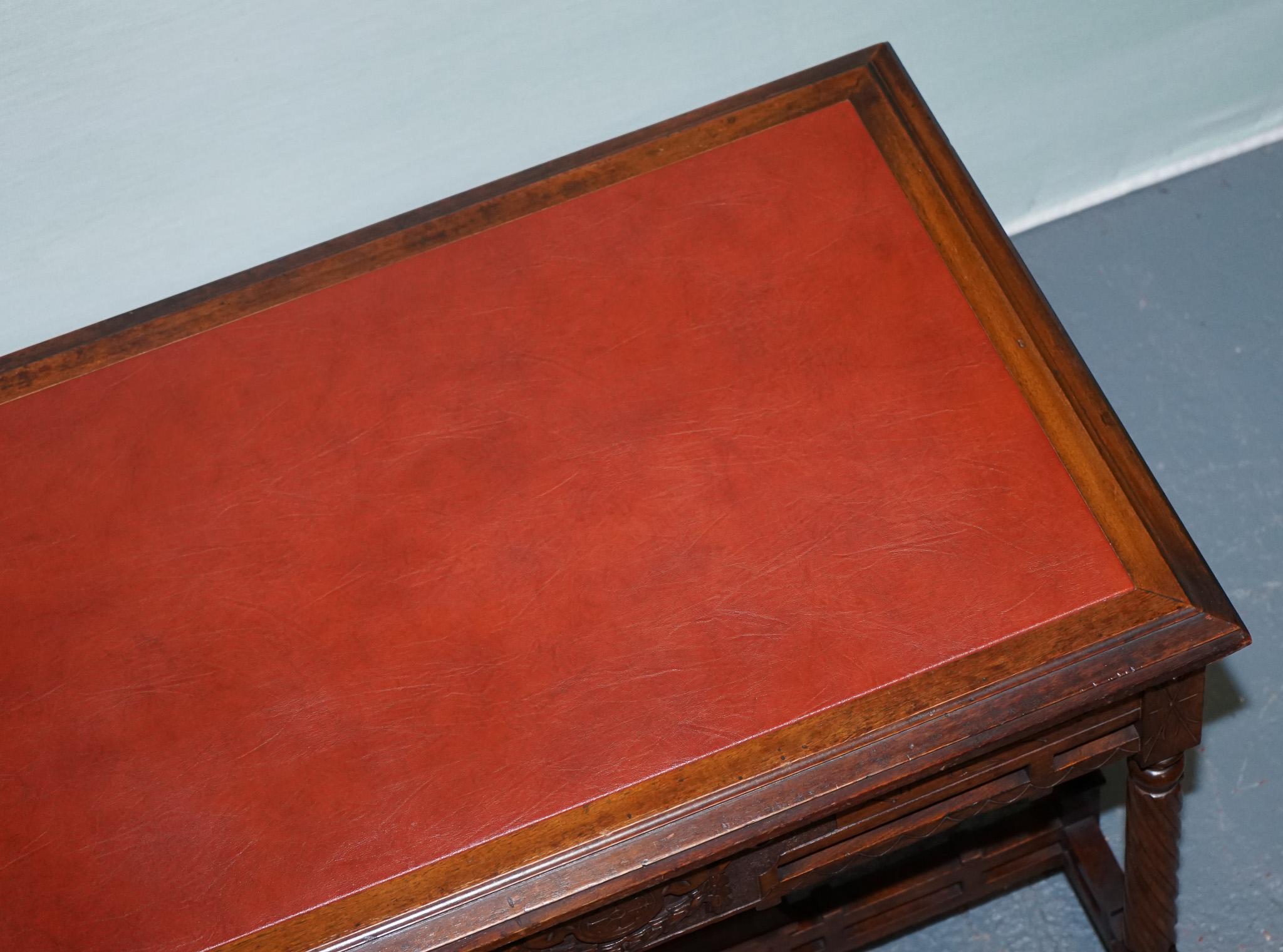 LATE 19TH CENTURY CONTINENTAL CARVED WALNUT WRITING TABLE LEATHER iNLAY TOP For Sale 6