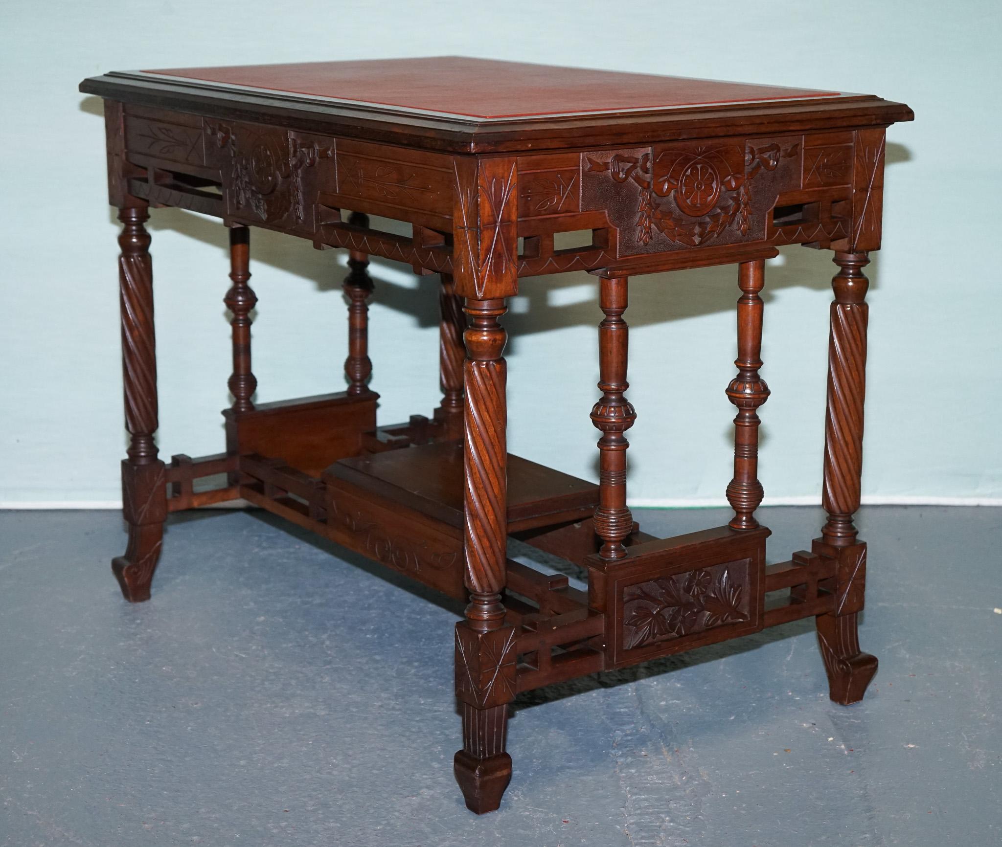 LATE 19TH CENTURY CONTINENTAL CARVED WALNUT WRITING TABLE LEATHER iNLAY TOP For Sale 7