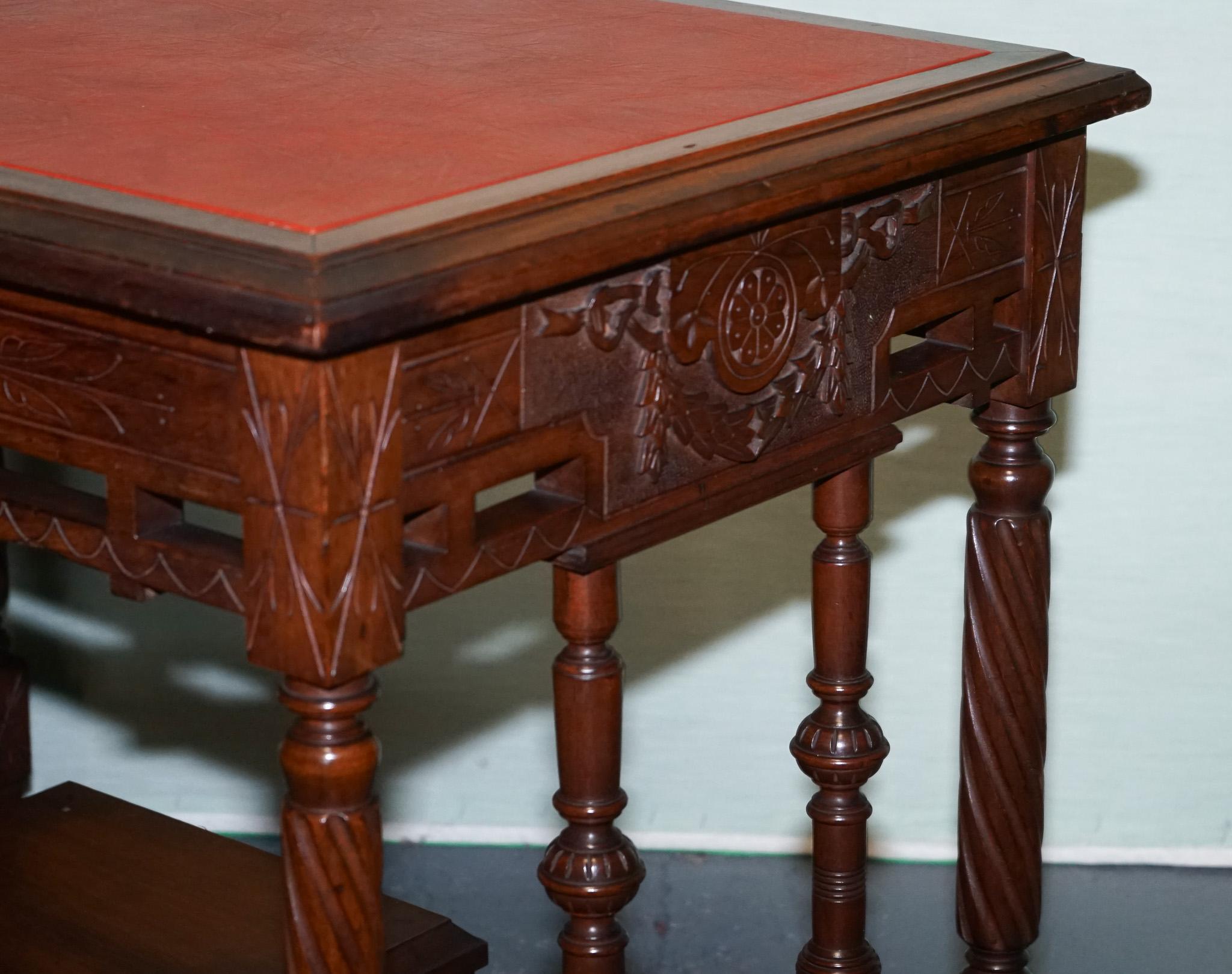 LATE 19TH CENTURY CONTINENTAL CARVED WALNUT WRITING TABLE LEATHER iNLAY TOP For Sale 10