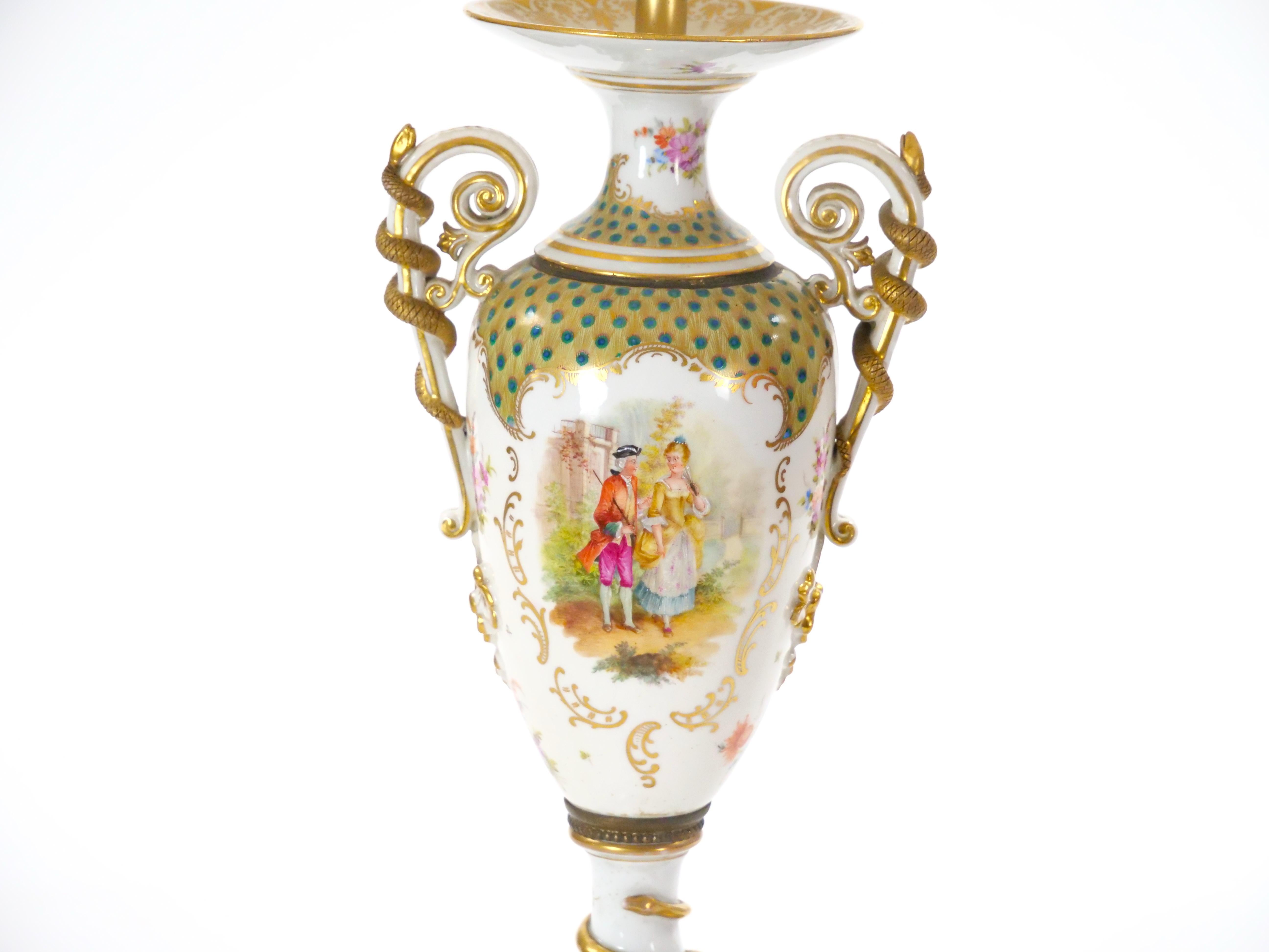 Lámparas de mesa de dos asas de porcelana dorada a mano de finales del siglo XIX continental 11