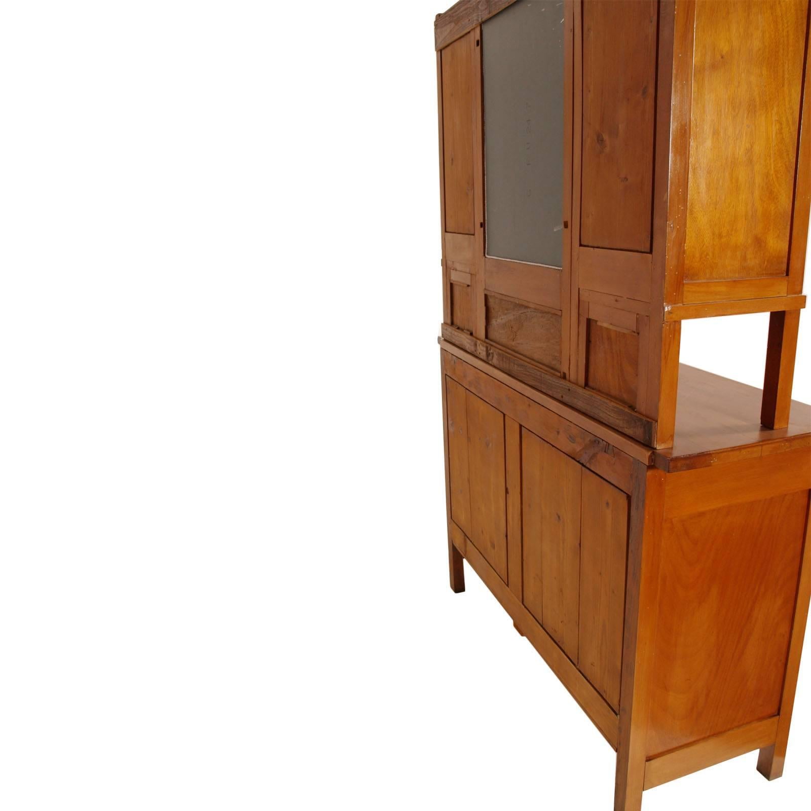 Late 19th Century  Art Nouveau Credenza Display Cabinet, by Bassano's Ebanistery In Good Condition For Sale In Vigonza, Padua