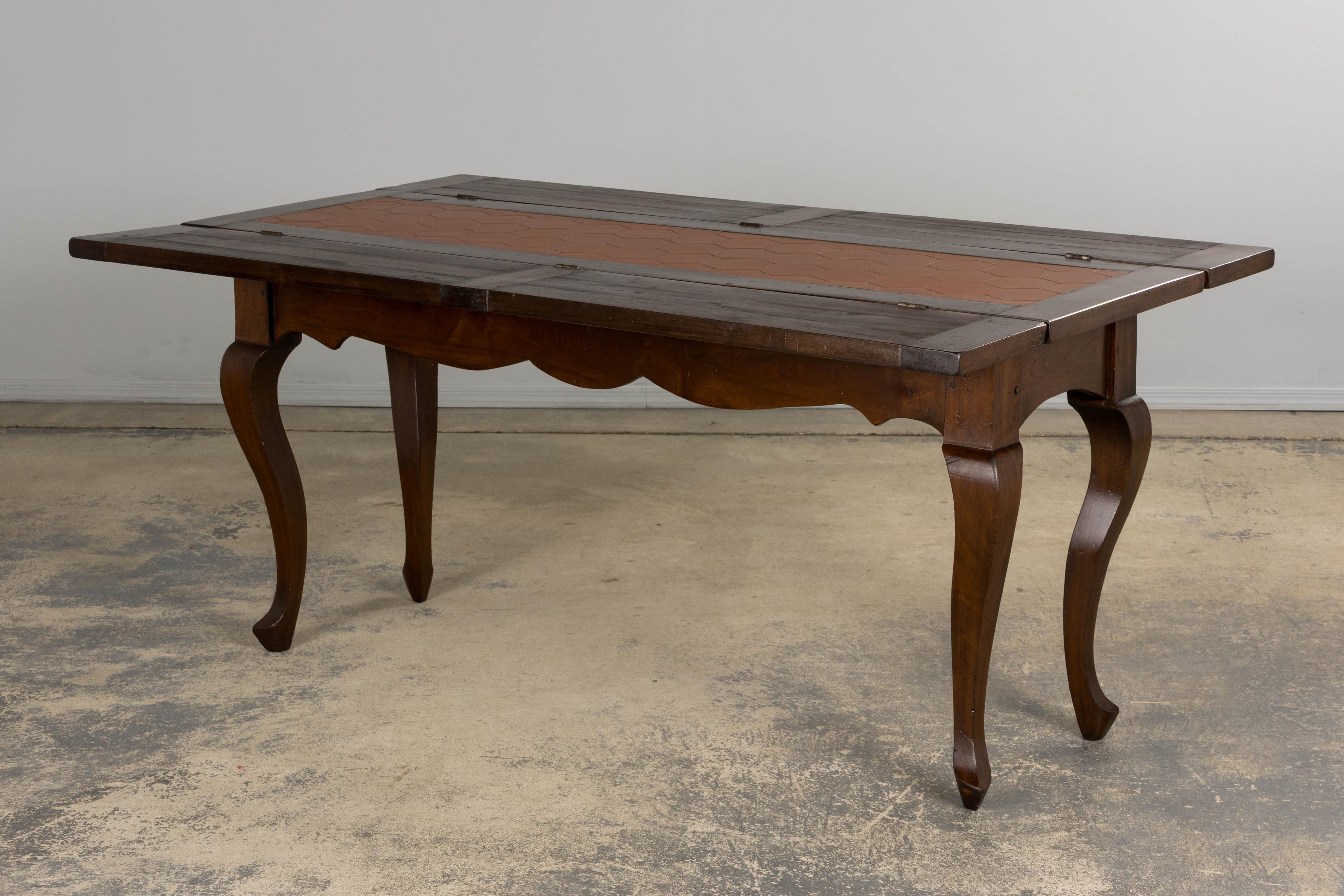 Late 19th Century Country French Provincial Maple Folding Farmhouse Dining Table For Sale 14