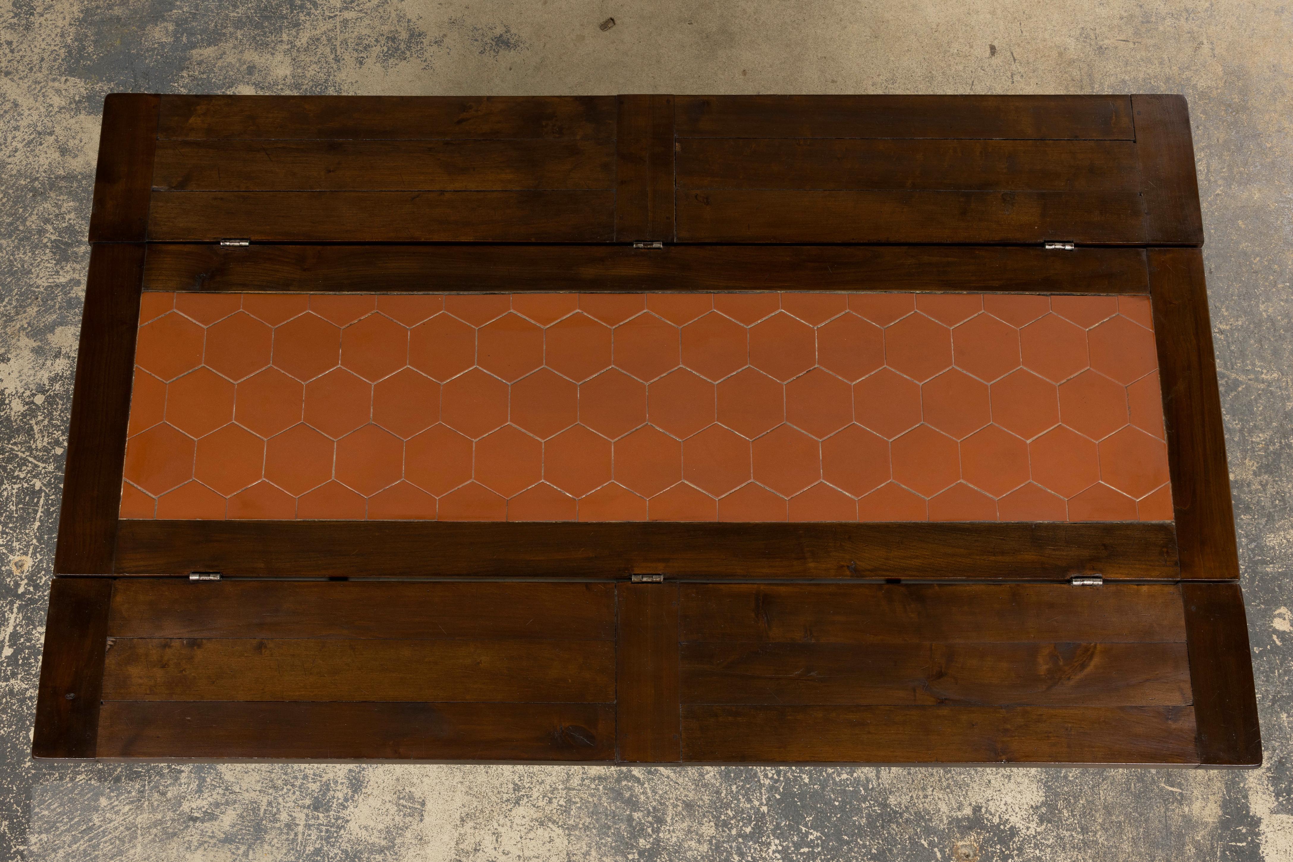 Late 19th Century Country French Provincial Maple Folding Farmhouse Dining Table For Sale 1