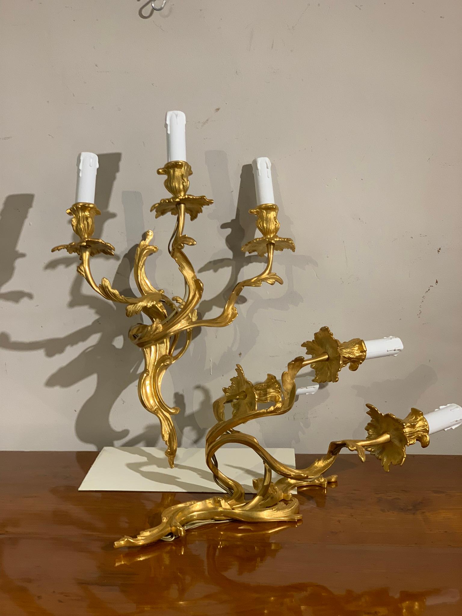 Paar vergoldete Bronzeappliken aus dem späten 19. im Angebot 3
