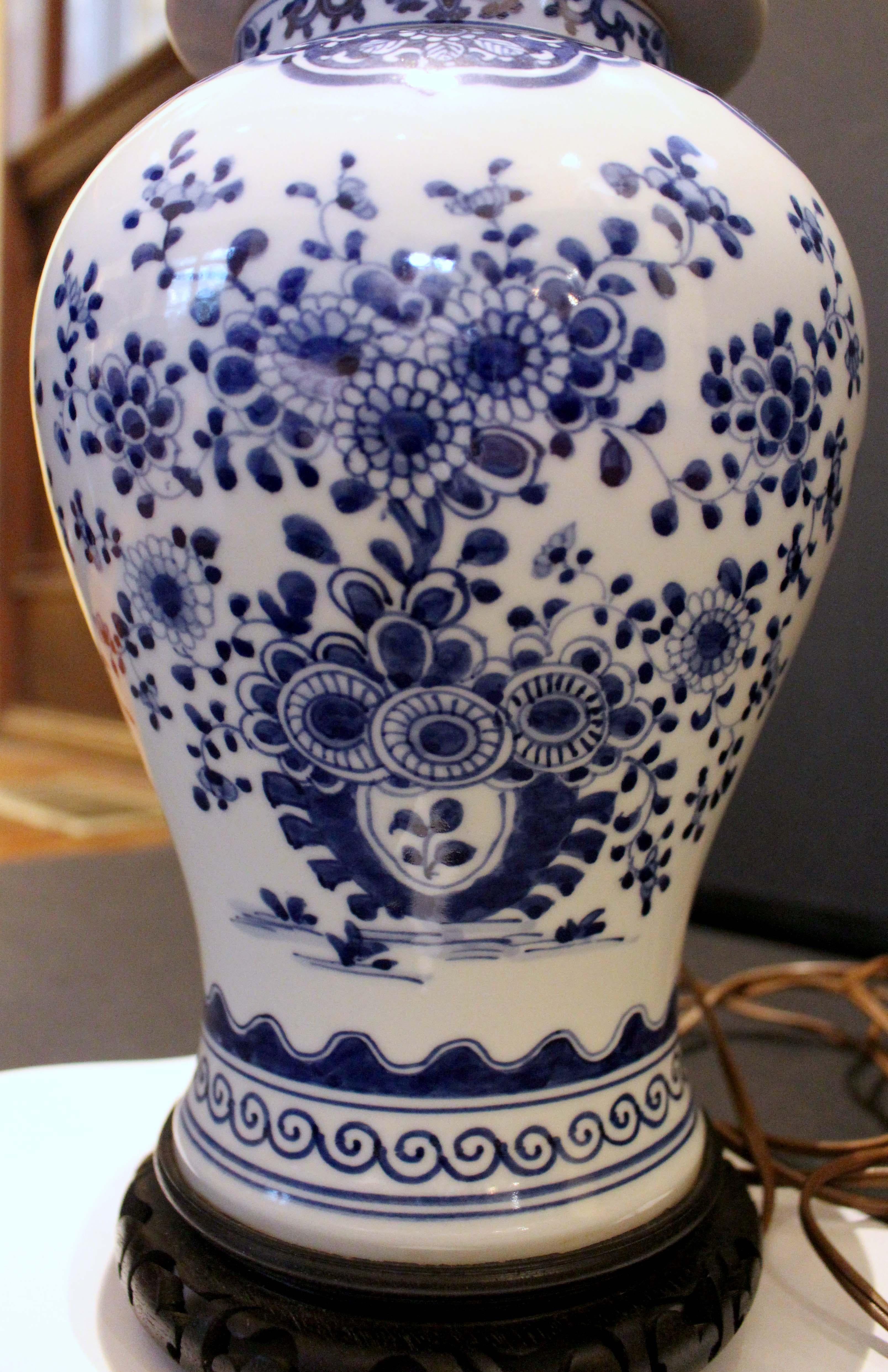 XIXe siècle Lampe à pot de gingembre couverte de la fin du 19e siècle, chinoise en vente