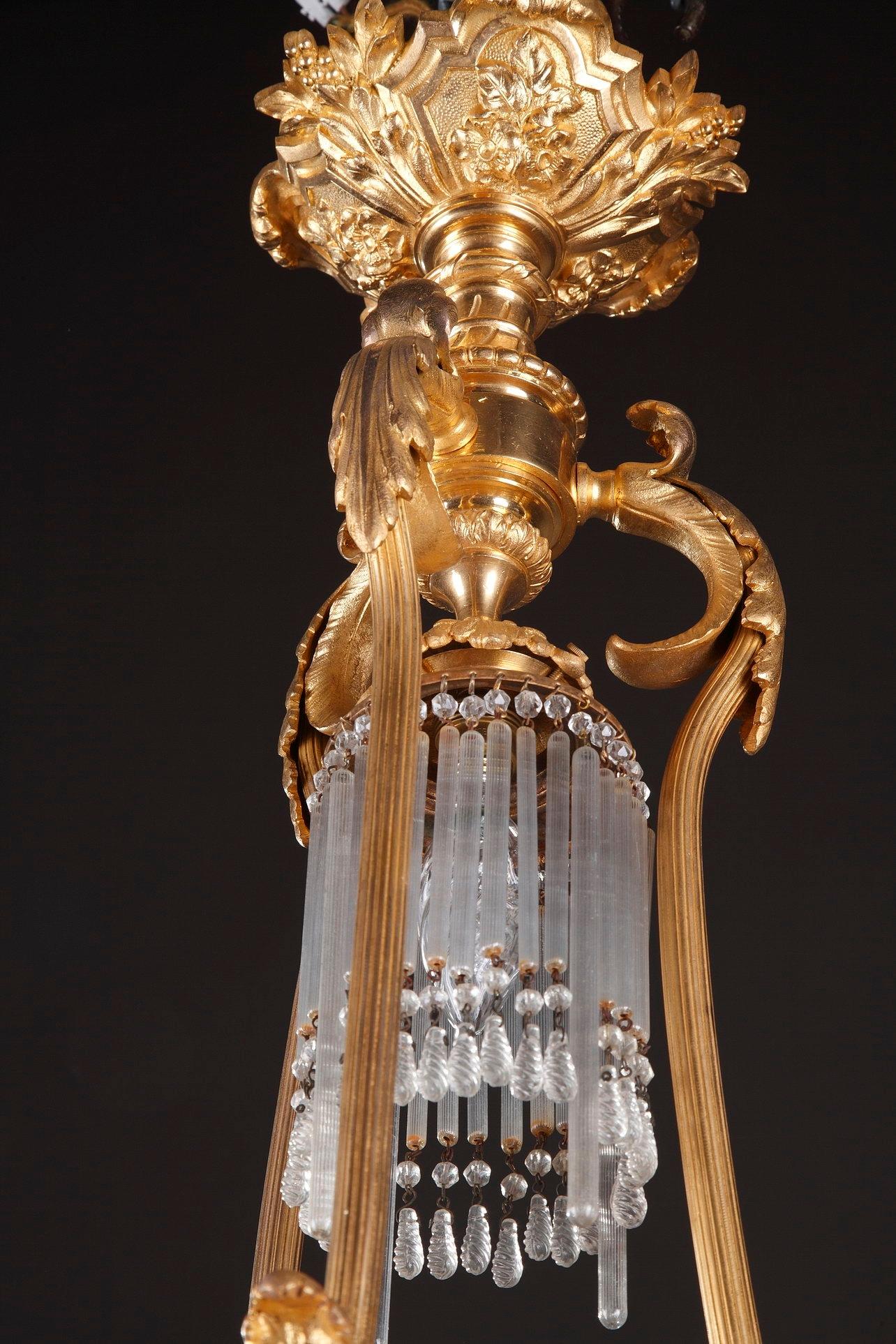 Late 19th Century Crystal Basket-Shaped Chandelier 3