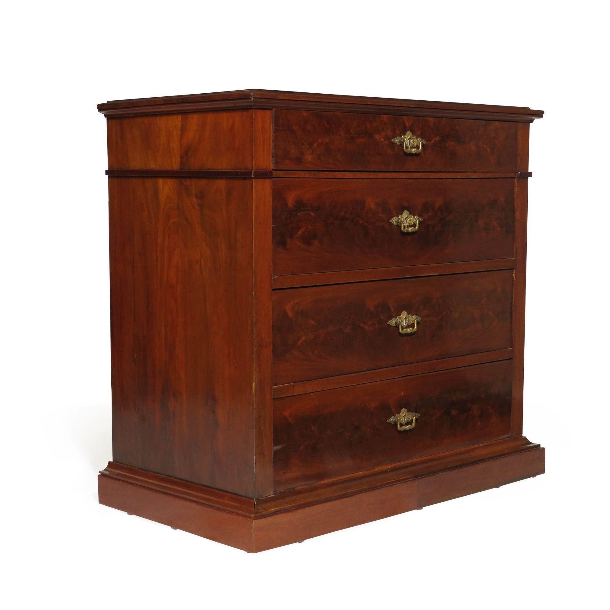 Late 19th Century Cuban Mahogany Biedermeier Chest of Drawers In Excellent Condition For Sale In Oakland, CA