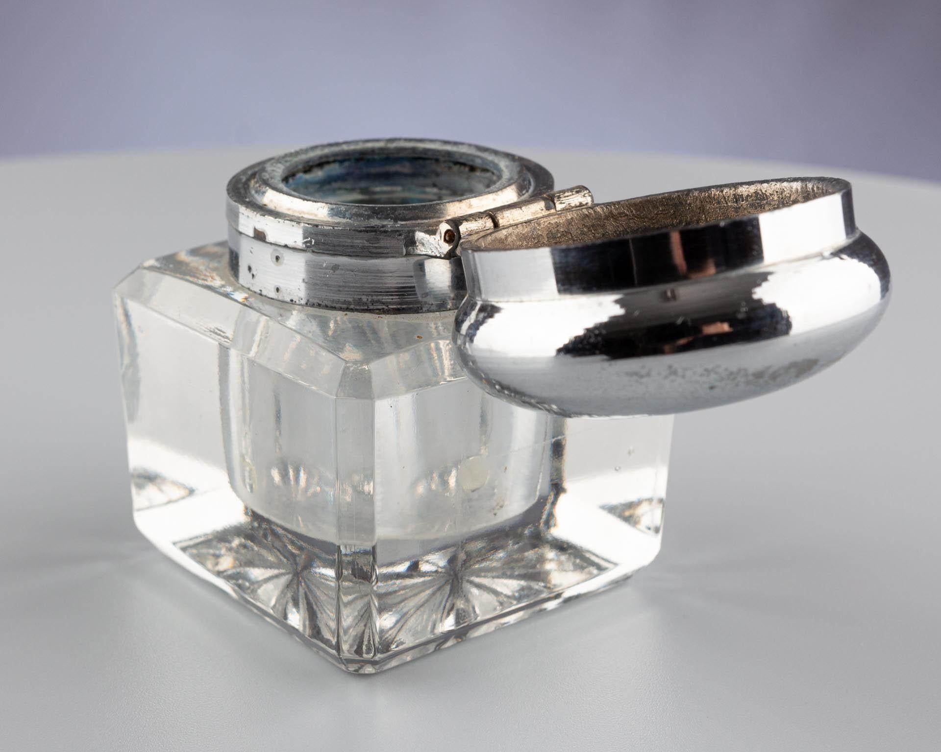 Late 19th Century Cut Crystal Inkwell with Silver-Plated Screw Cap For Sale 9