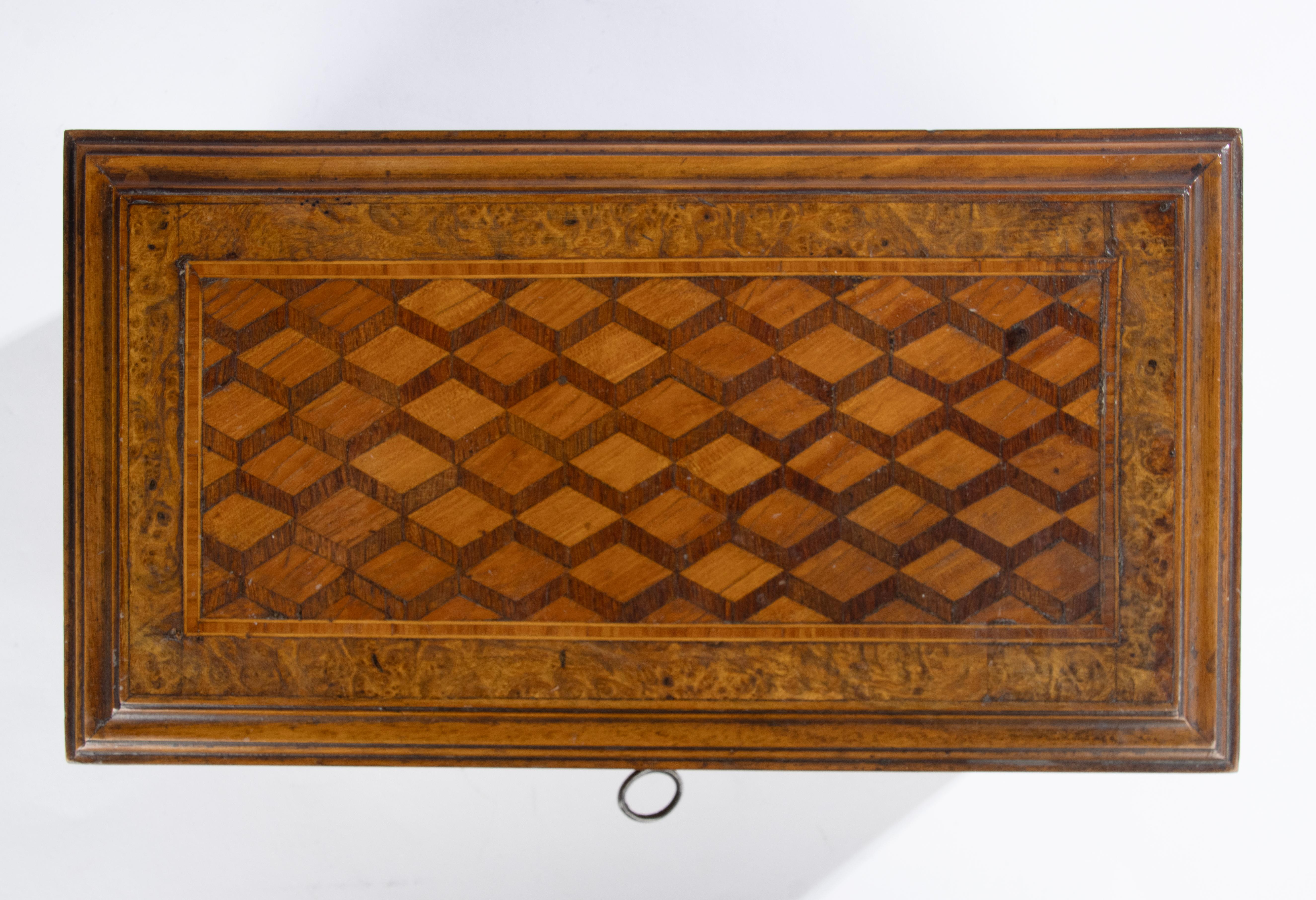 Late 19th Century Decorative Box - Marquetry Wood - Cubics For Sale 3