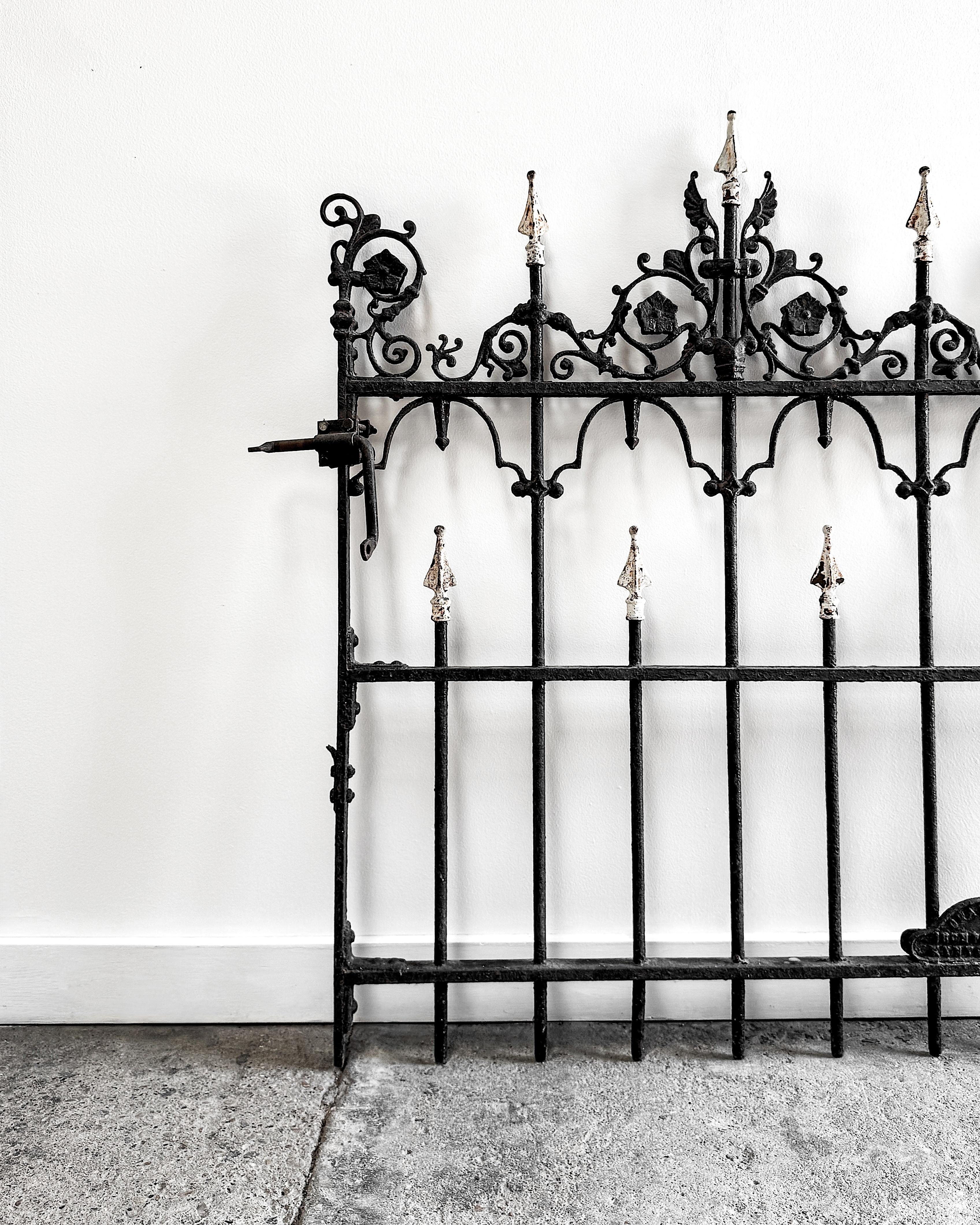 Late Victorian Late 19th Century Decorative Cast Iron Garden Gate For Sale