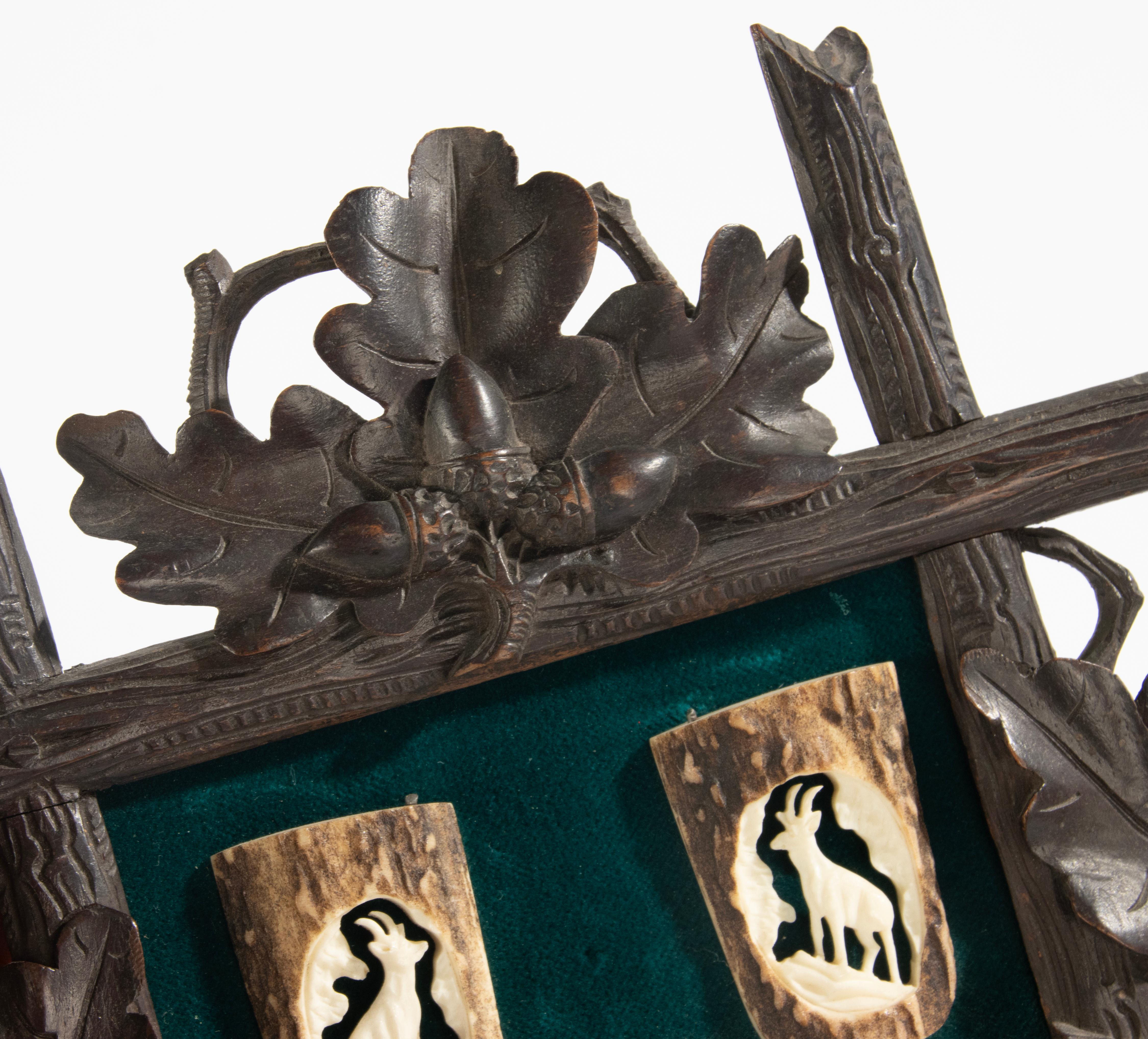 Piantana decorativa della fine del XIX secolo - Black Forest in vendita 8