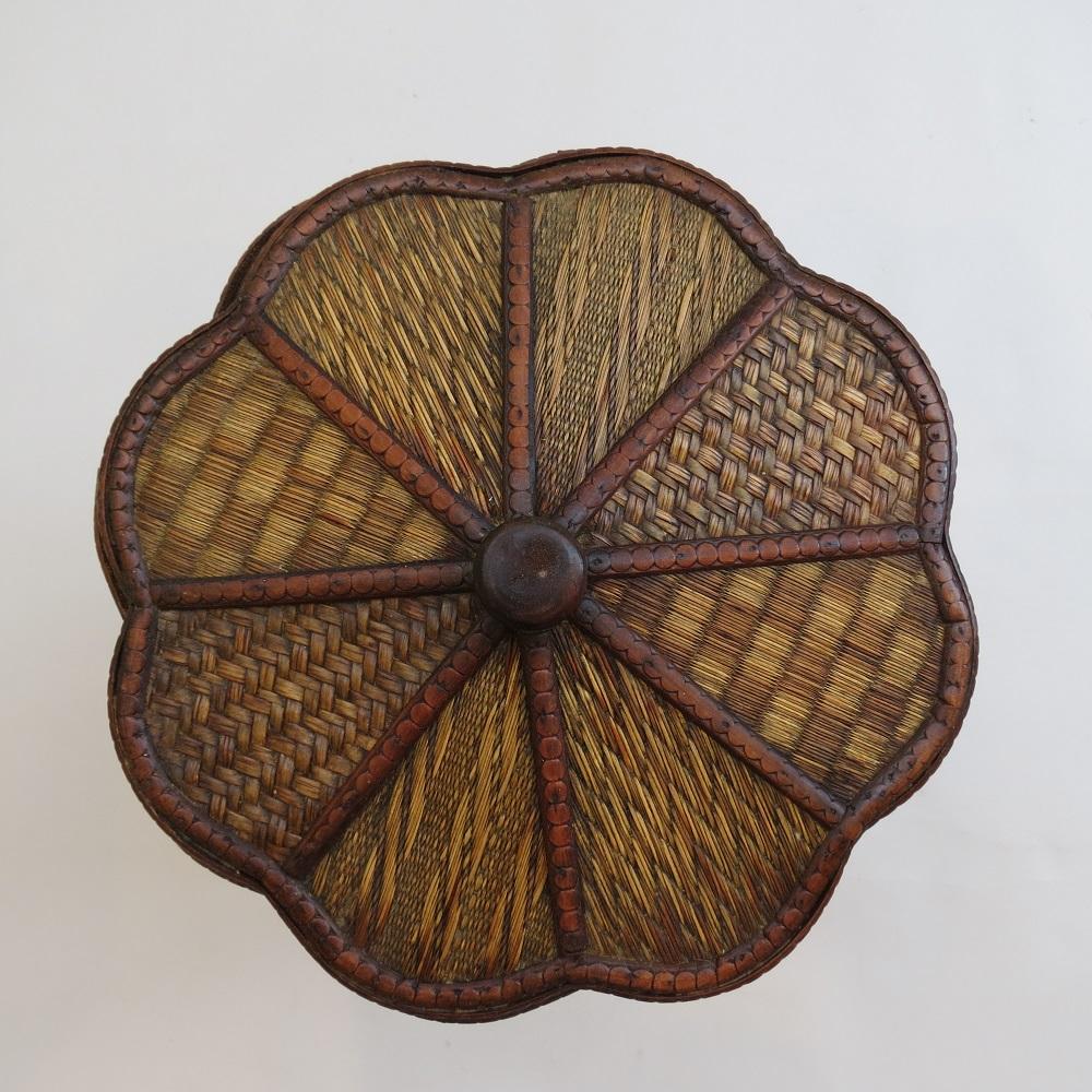 Late 19th Century Decorative Straw Work Lidded Basket Bin 6