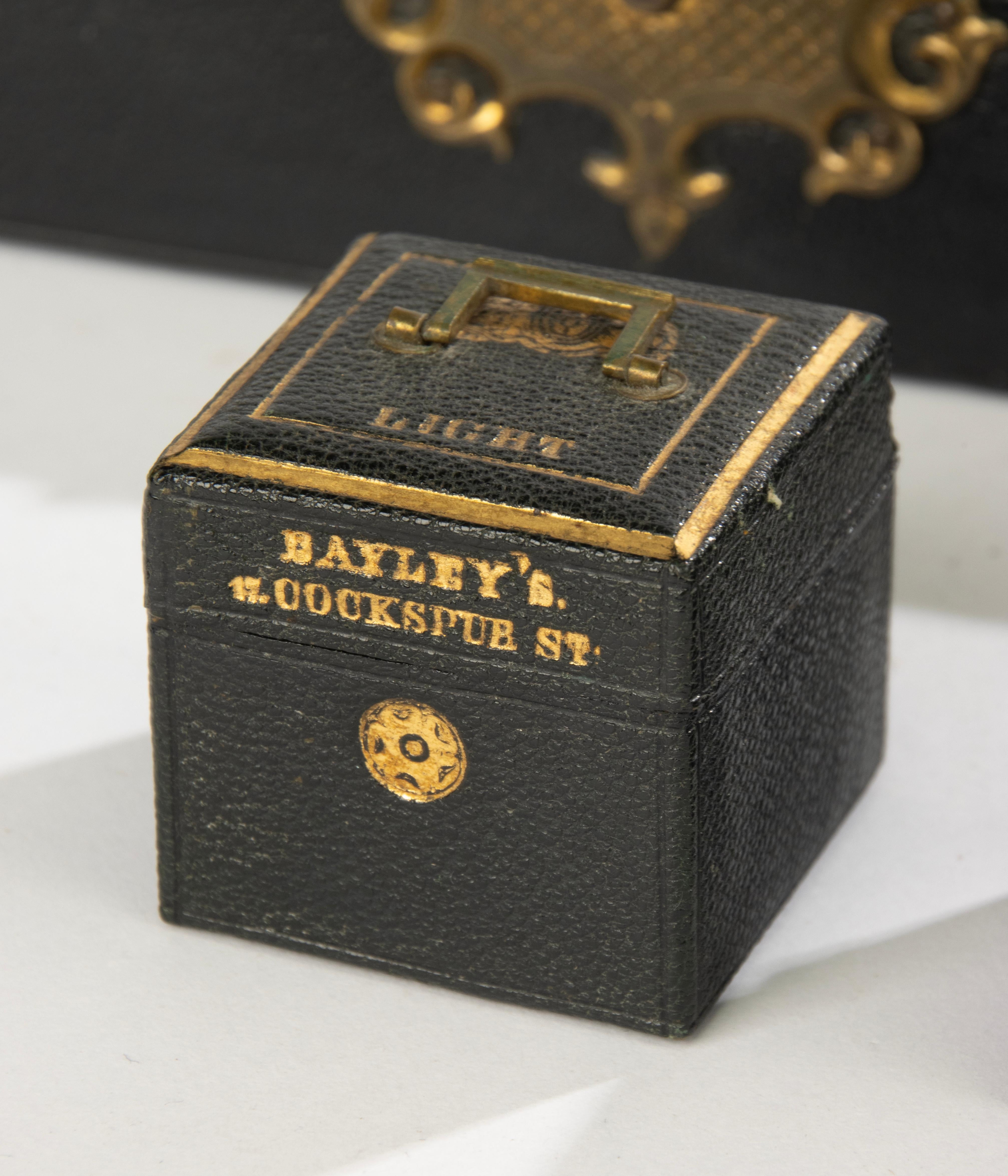 Late 19th Century Desk Box -  Bayley's England For Sale 9