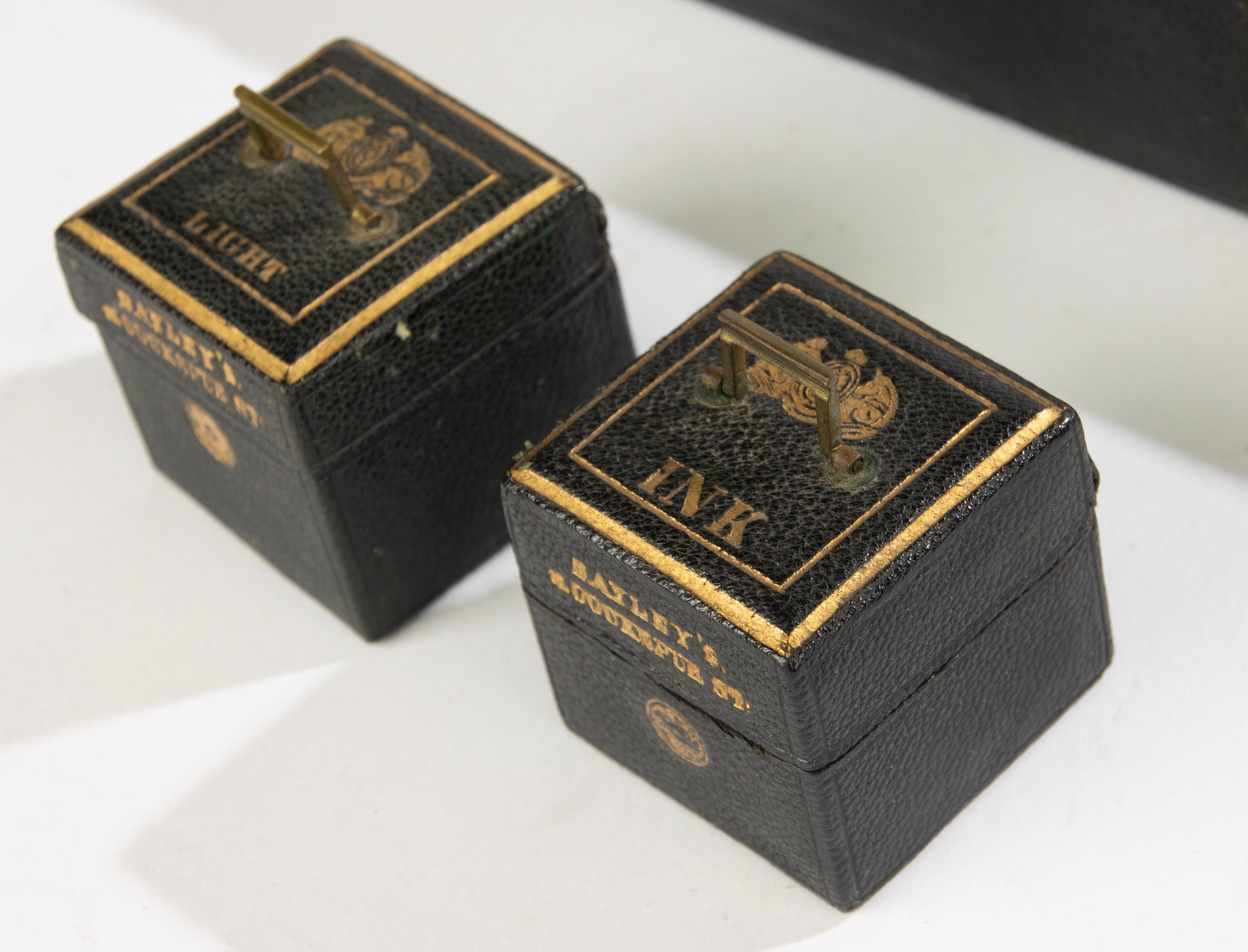 Late 19th Century Desk Box -  Bayley's England For Sale 10