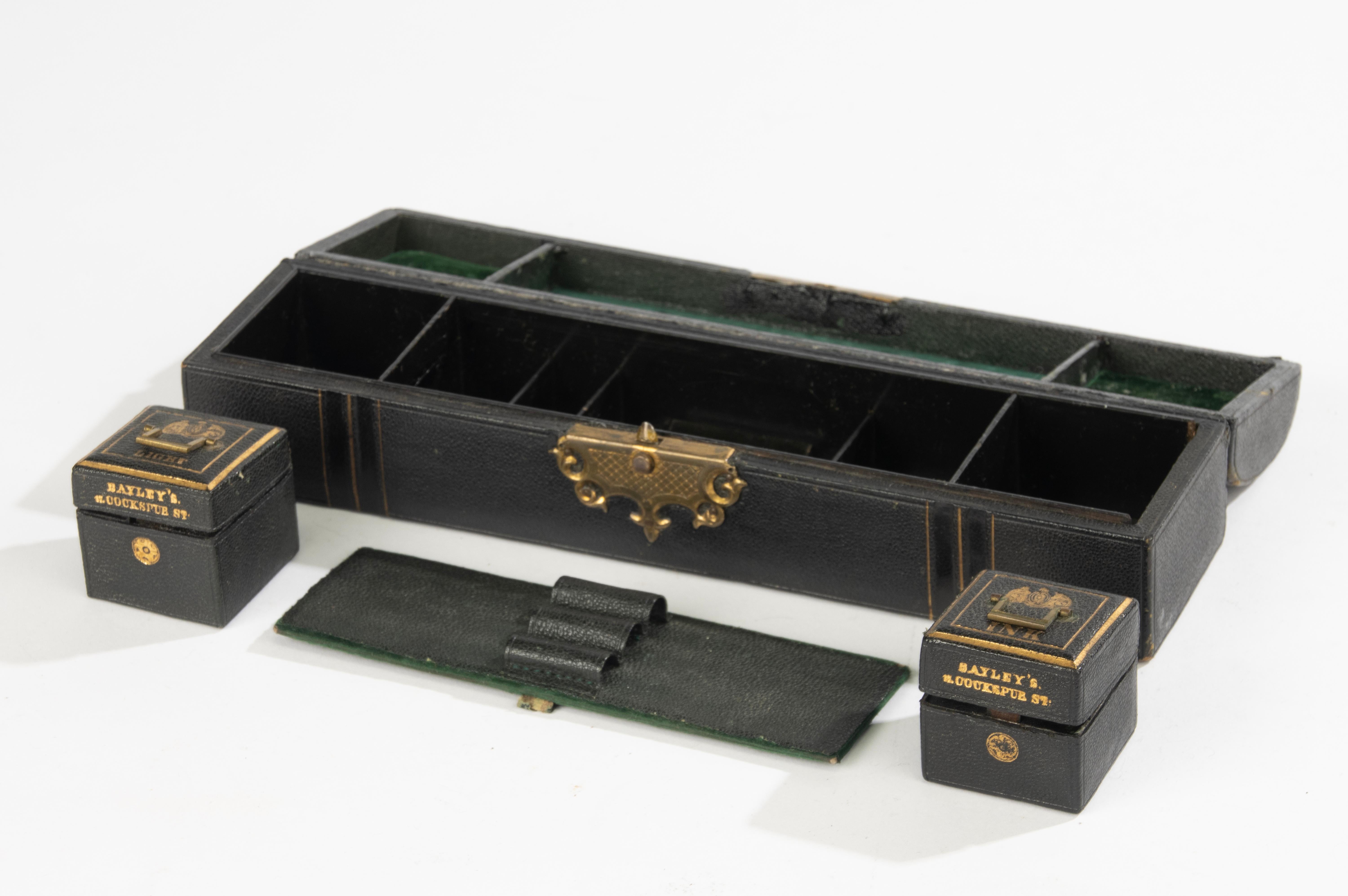 English Late 19th Century Desk Box -  Bayley's England For Sale
