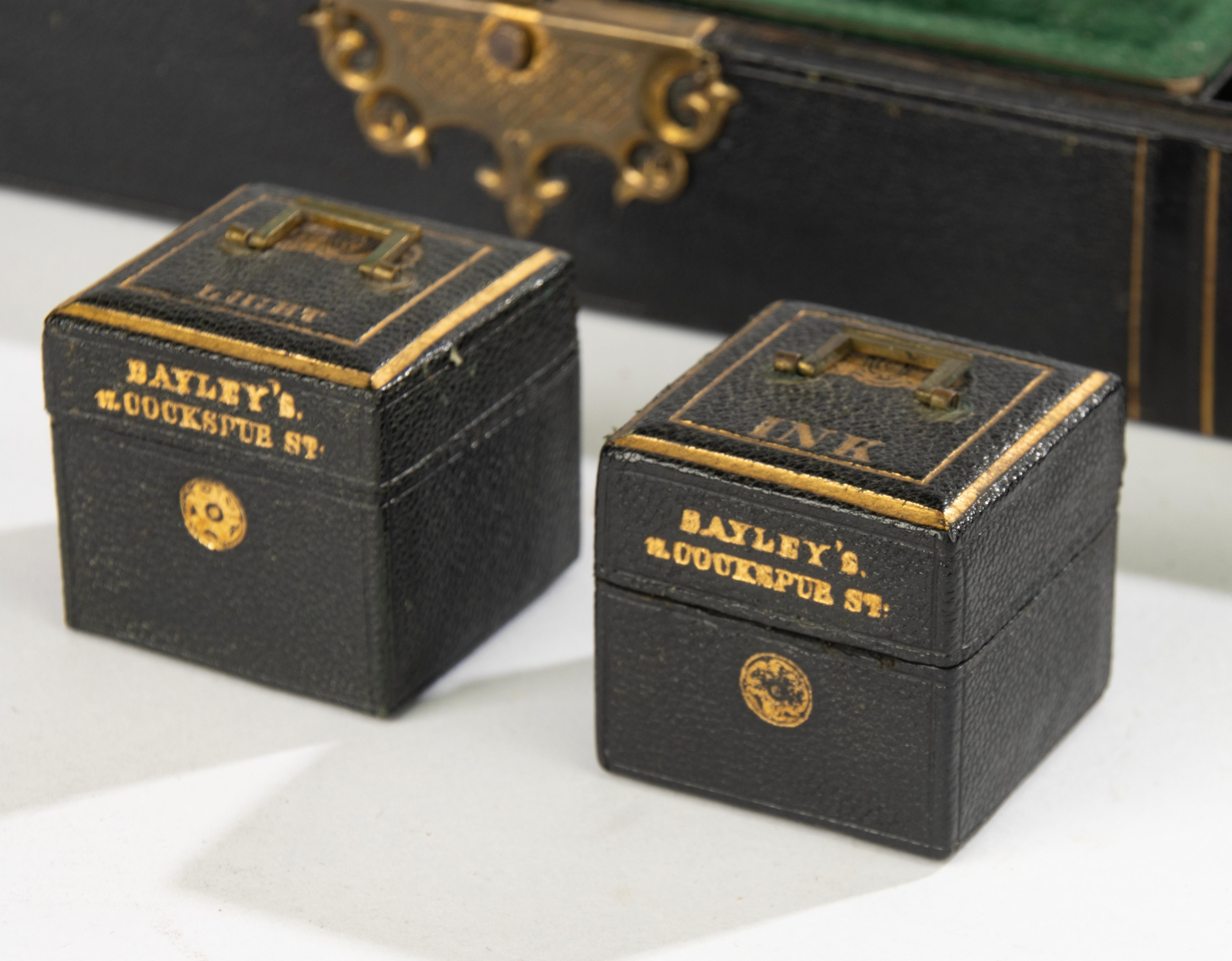 Hand-Crafted Late 19th Century Desk Box -  Bayley's England For Sale