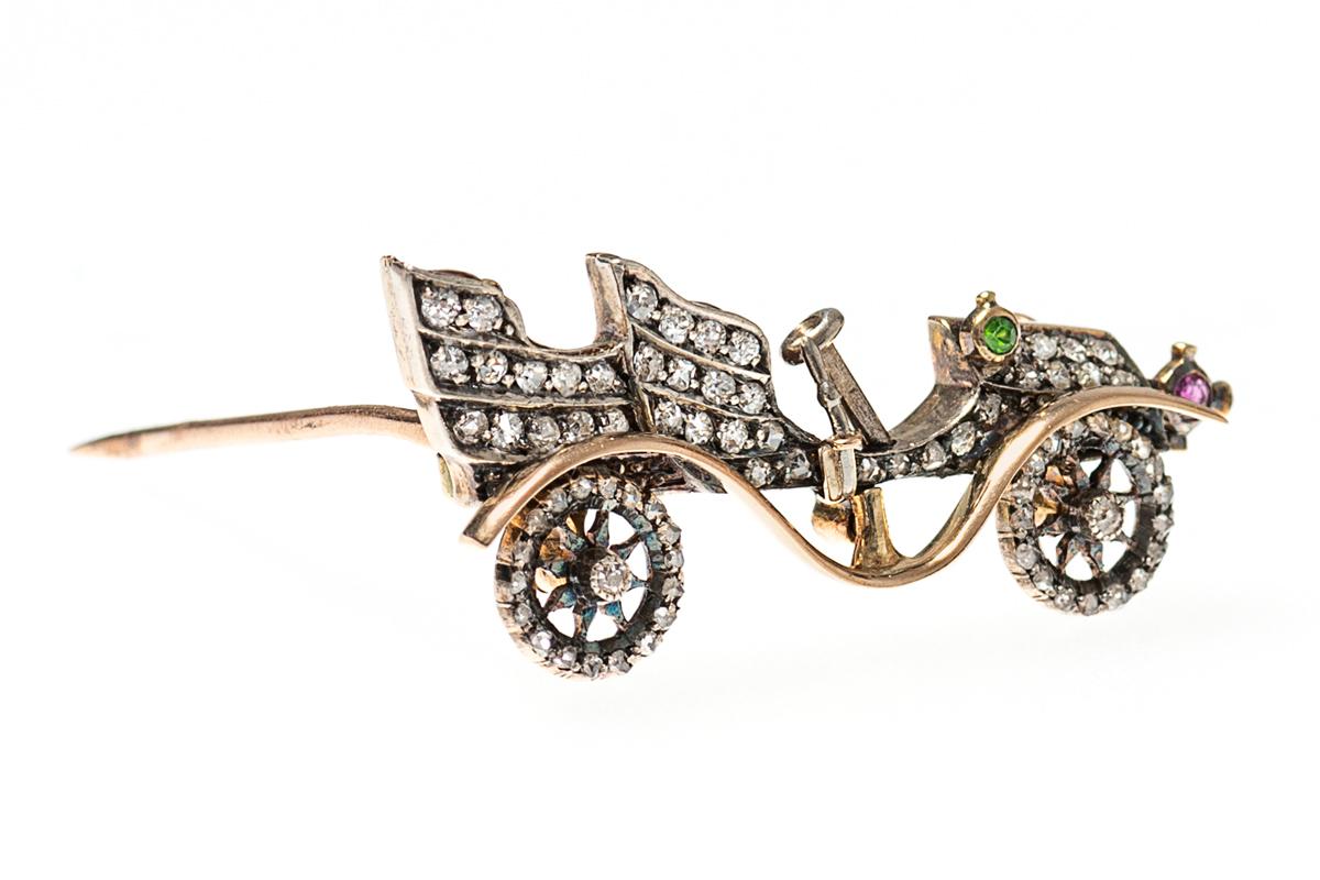 Victorian Late 19th Century Diamond Set Brooch of a Vintage Car, English, circa 1895 For Sale