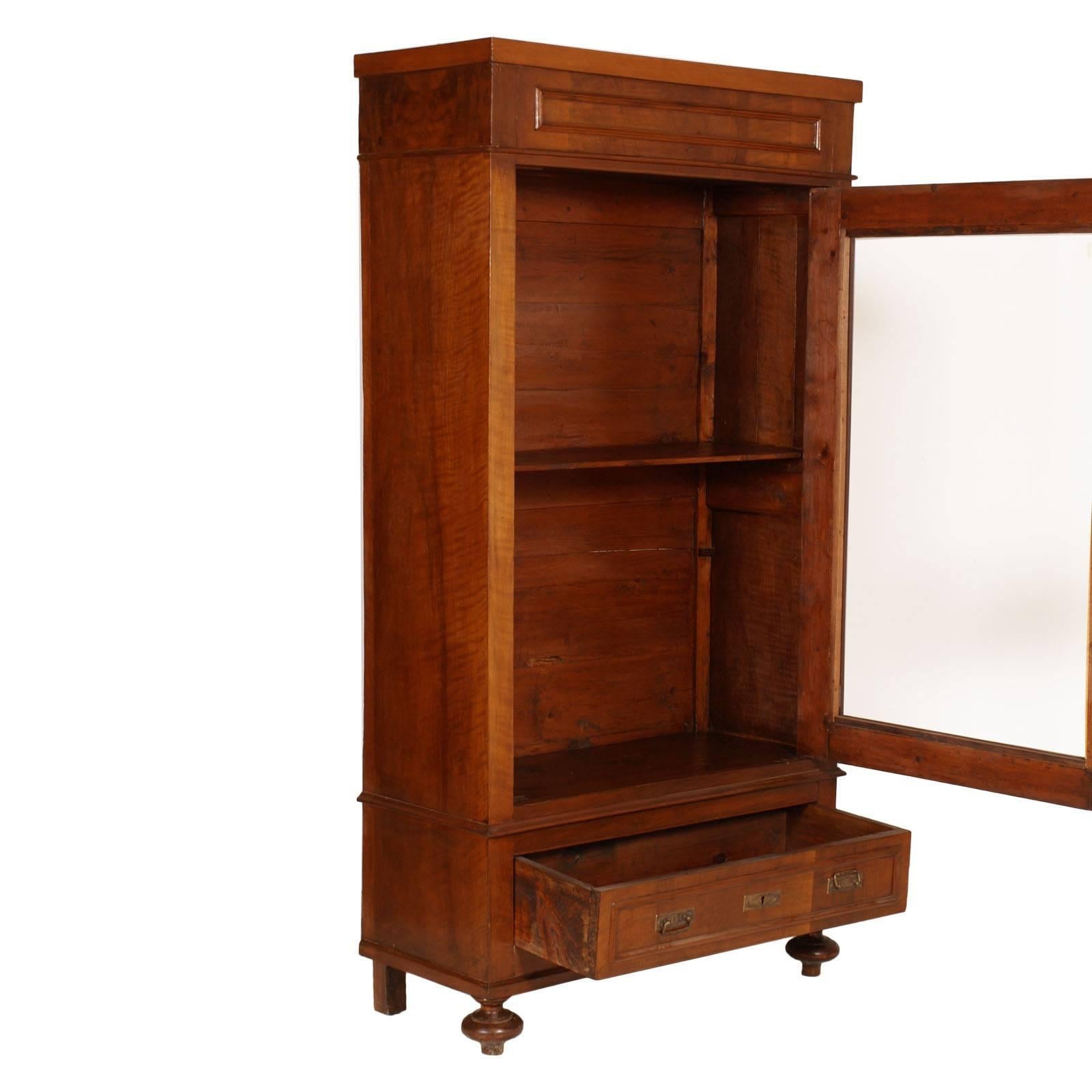 Italian Late 19th Century Display Cabinet or Vitrine, Umbertino, Neoclassic with Drawer For Sale