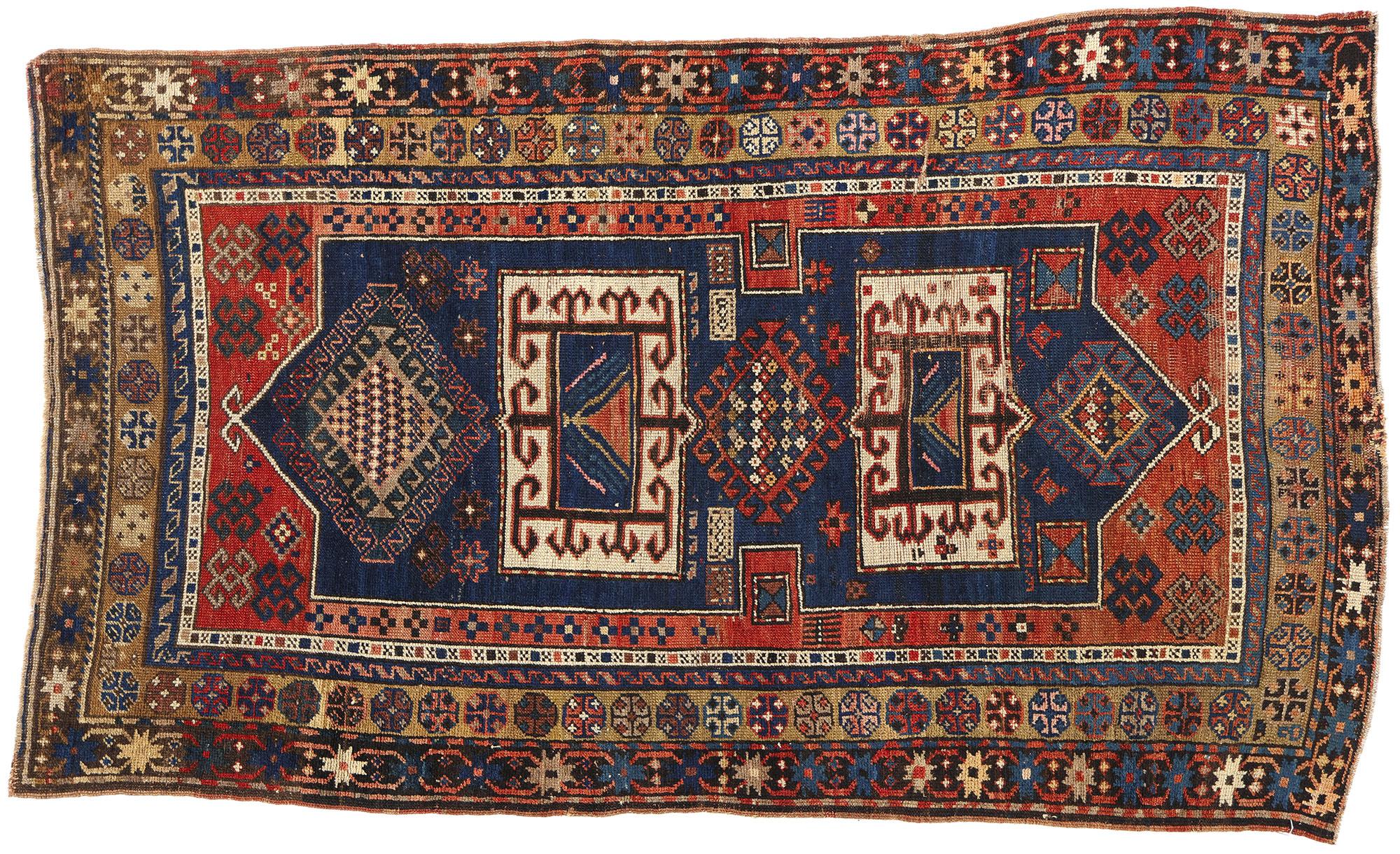 Tapis tribal Kazak du Caucase de la fin du 19e siècle, ancien et vieilli en vente 2