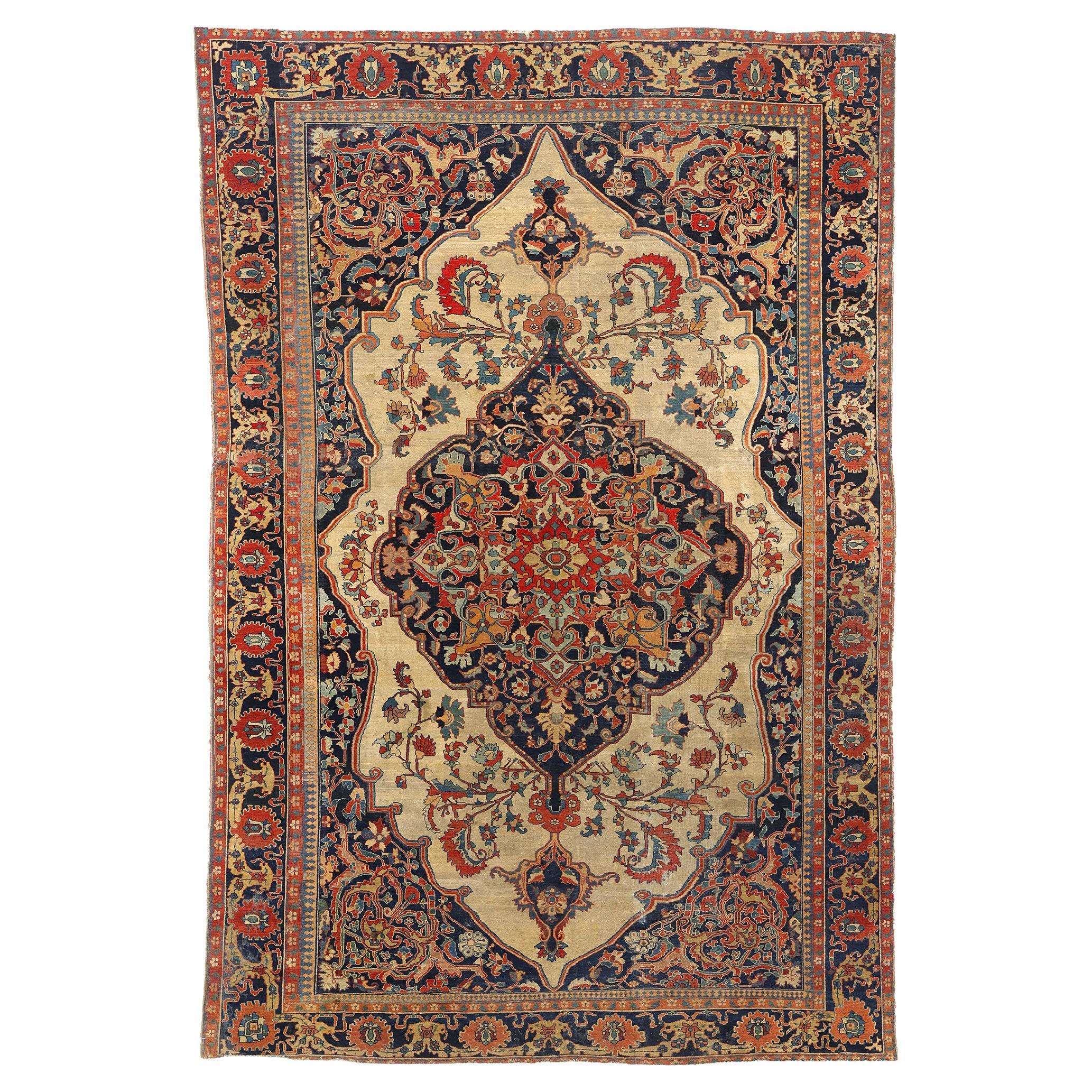 Late 19th Century Distressed Persian Mohtashem Kashan Rug with Modern Style