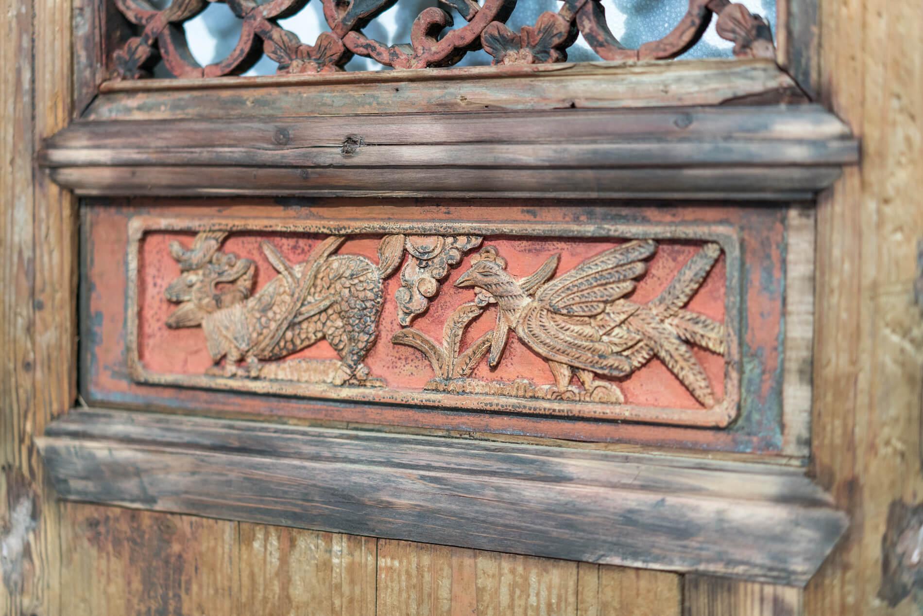 Chinese Late 19th Century Door Panels with Latticework and Carvings For Sale