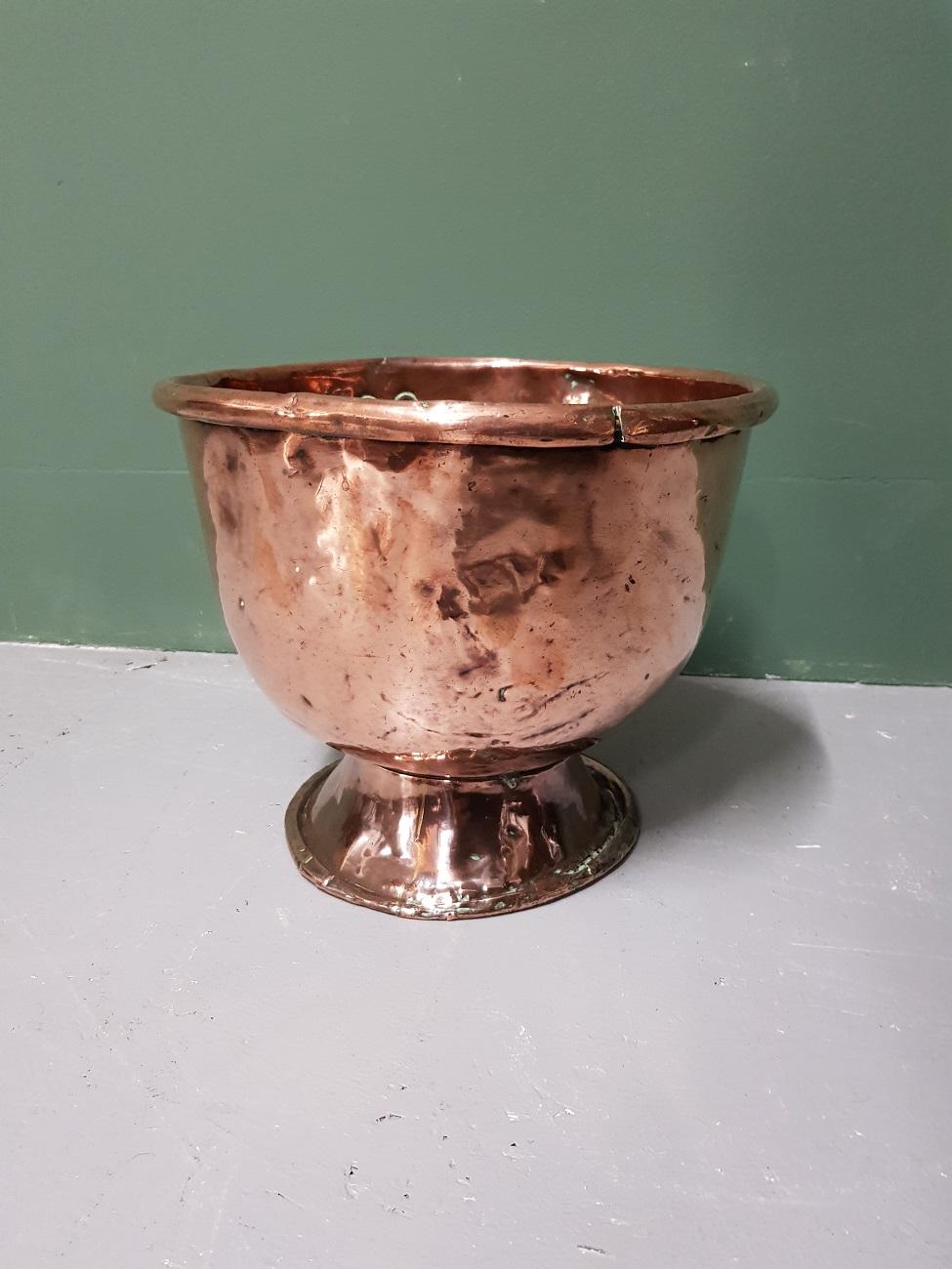 Late 19th Century Dutch Copper Kitchen Bowl In Good Condition For Sale In Raalte, NL
