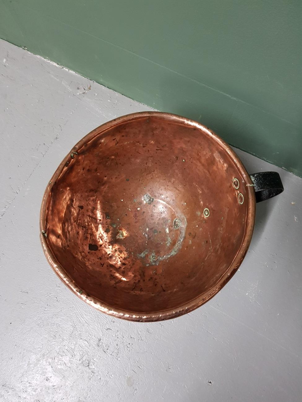 Late 19th Century Dutch Copper Kitchen Bowl For Sale 2