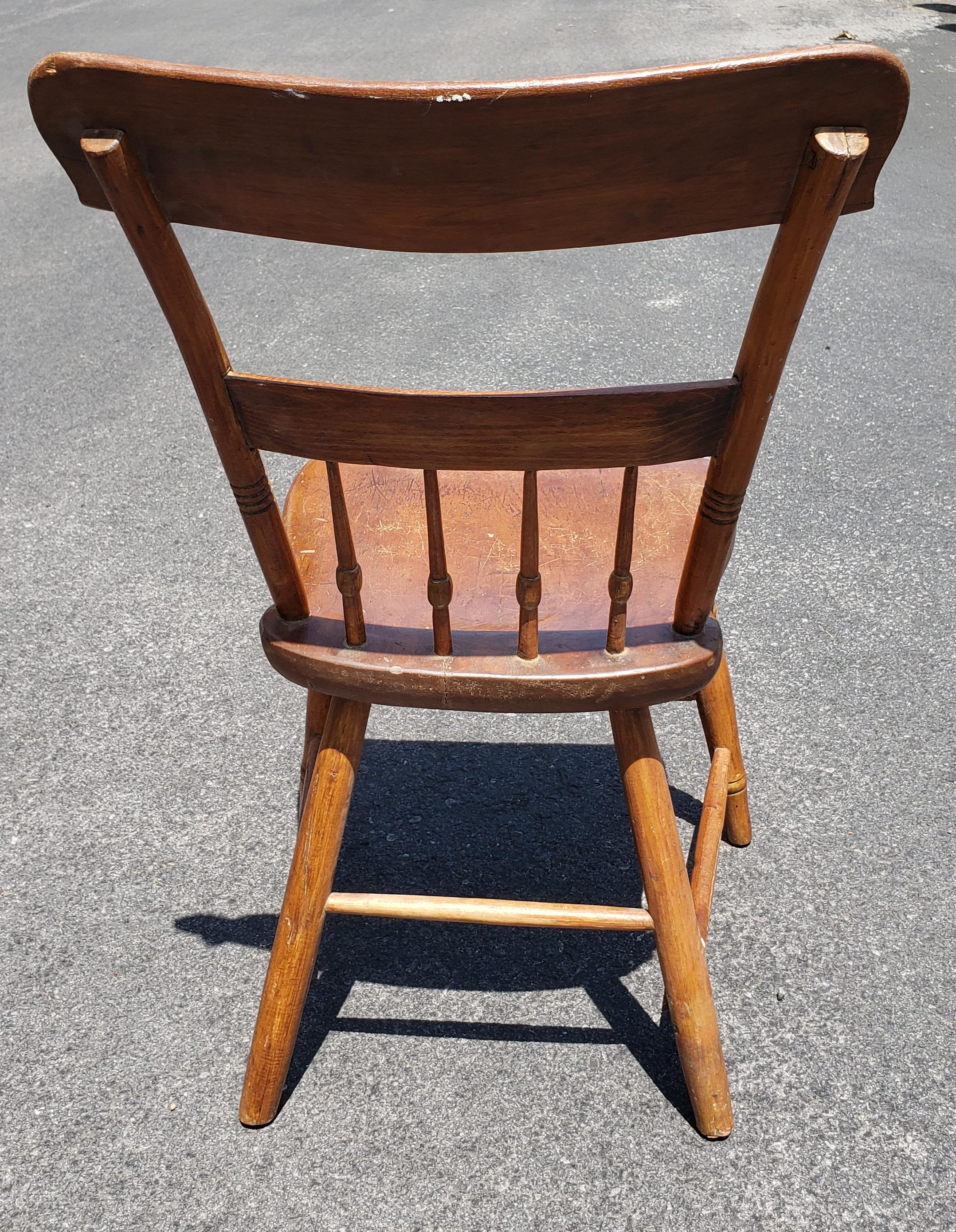 Late 19th Century Early American  HandCrafted Maple Plank Chair For Sale 3