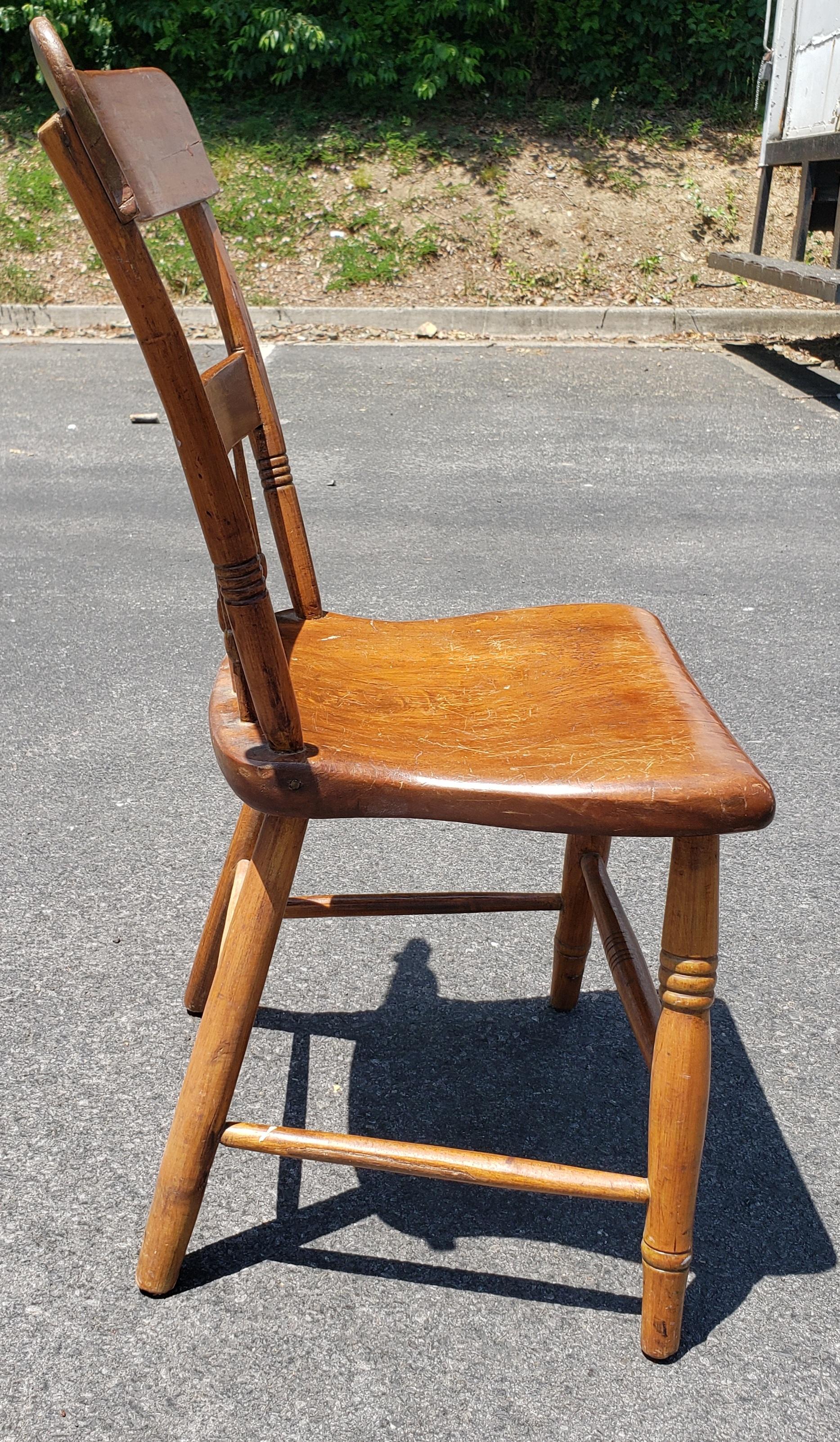Victorian Late 19th Century Early American  HandCrafted Maple Plank Chair For Sale