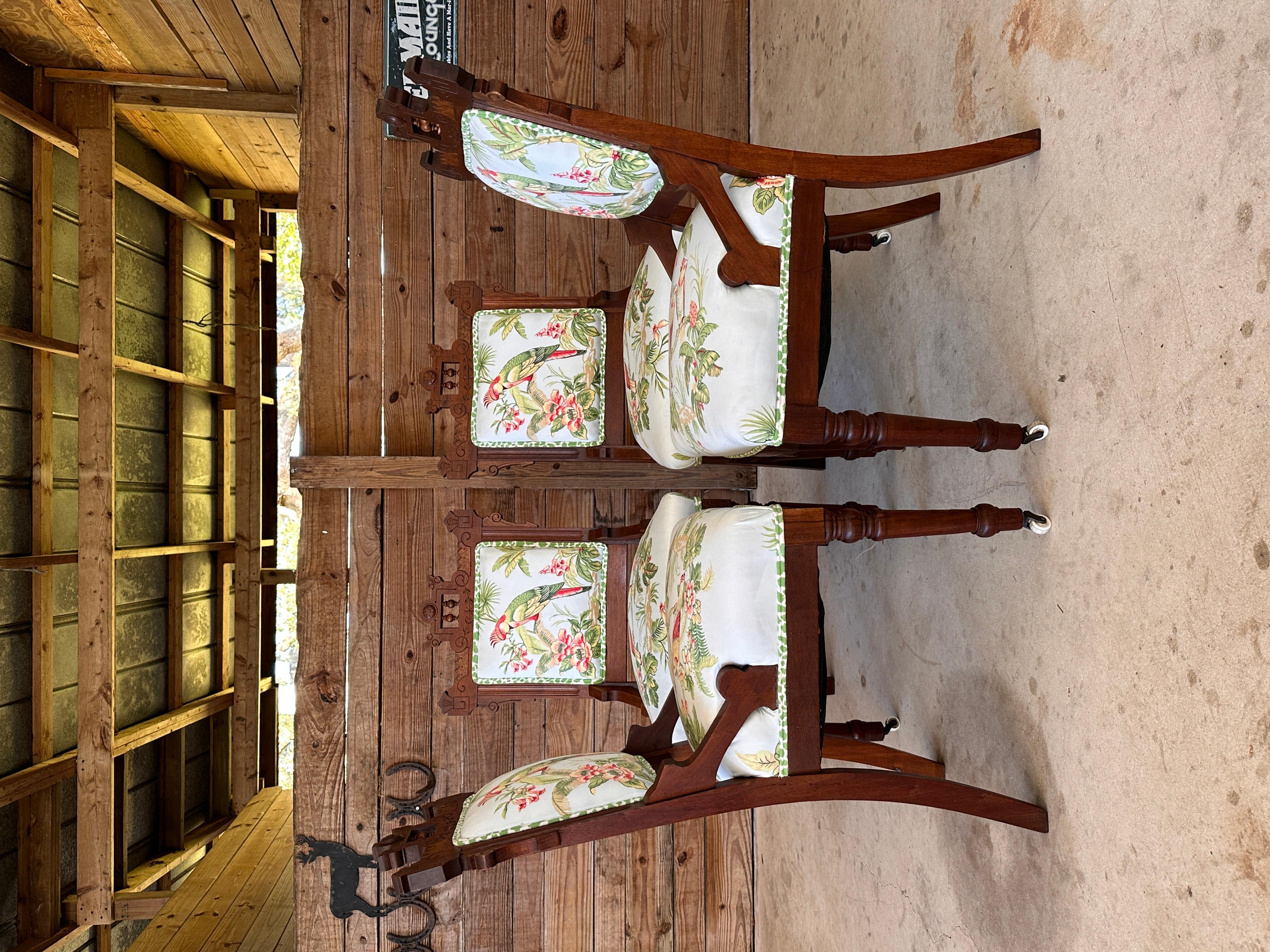 Late 19th Century Eastlake Dining Chairs With Thabut Parrot Upholstery Fabric(4) In Good Condition For Sale In North Fort Myers, FL