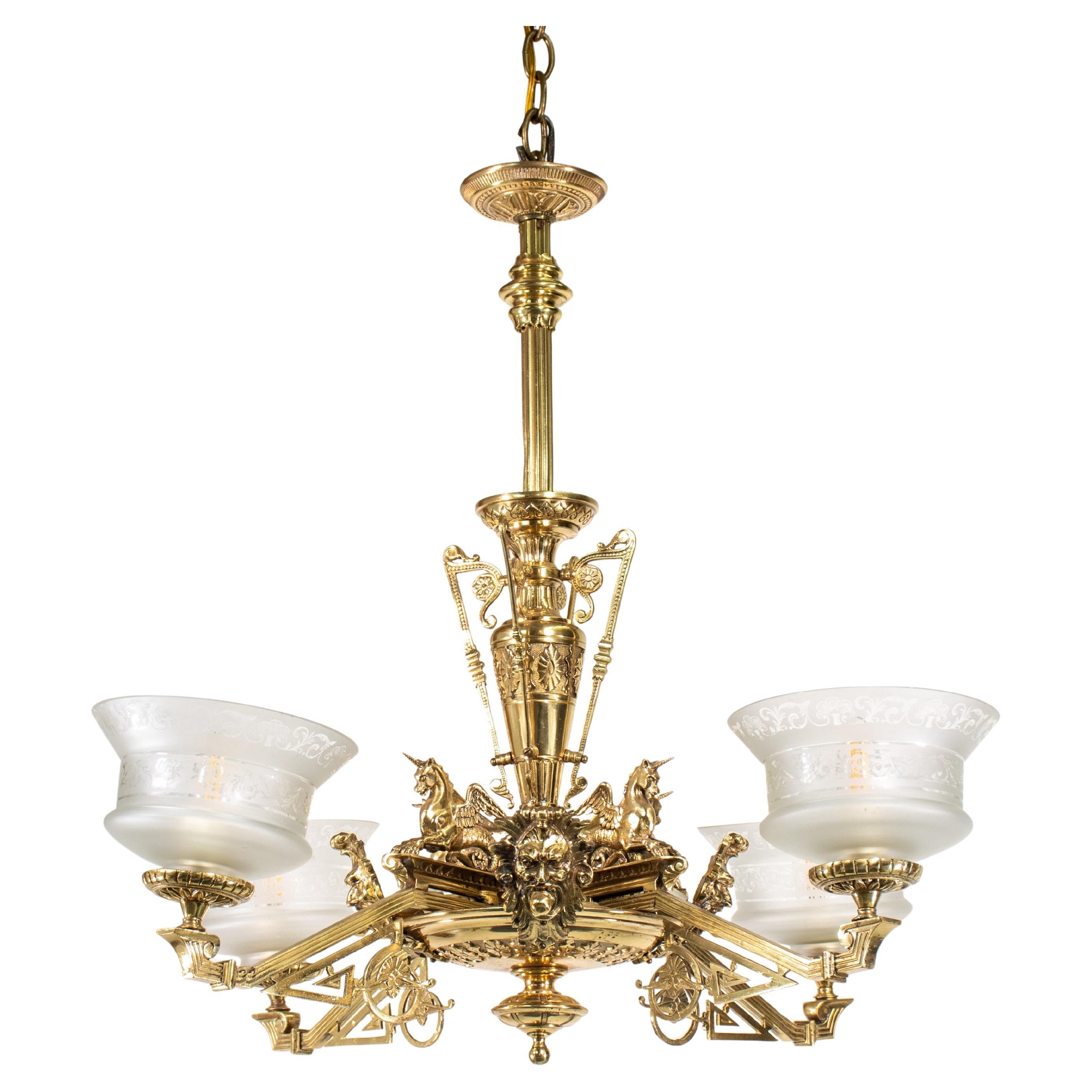 Lampadario a otto luci in bronzo in stile Eastlake della fine del XIX secolo
