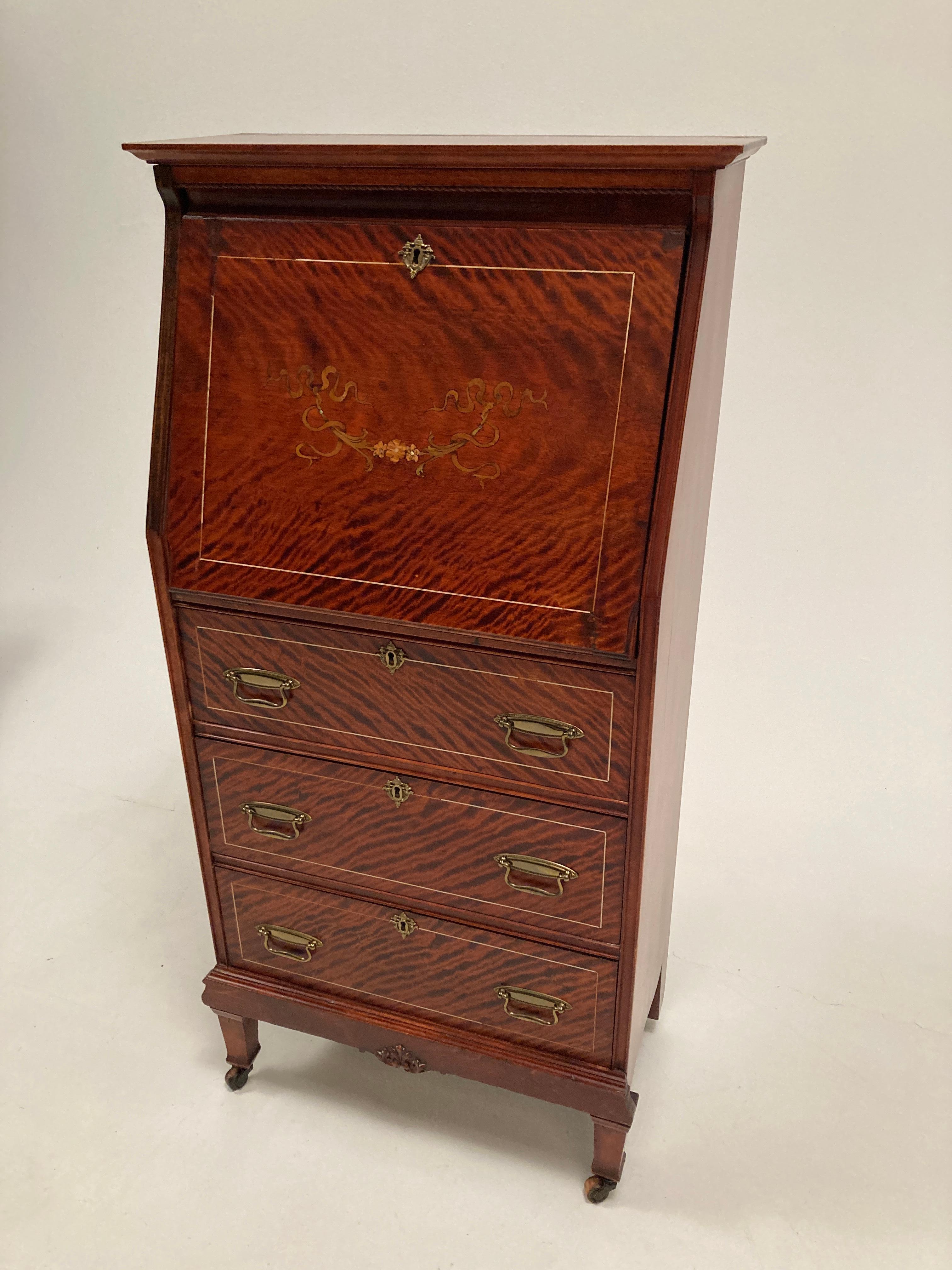 Late 19th Century Edwardian, Crotch Mahogany Woman's Petite Drop Front Desk In Good Condition For Sale In Louisville, KY
