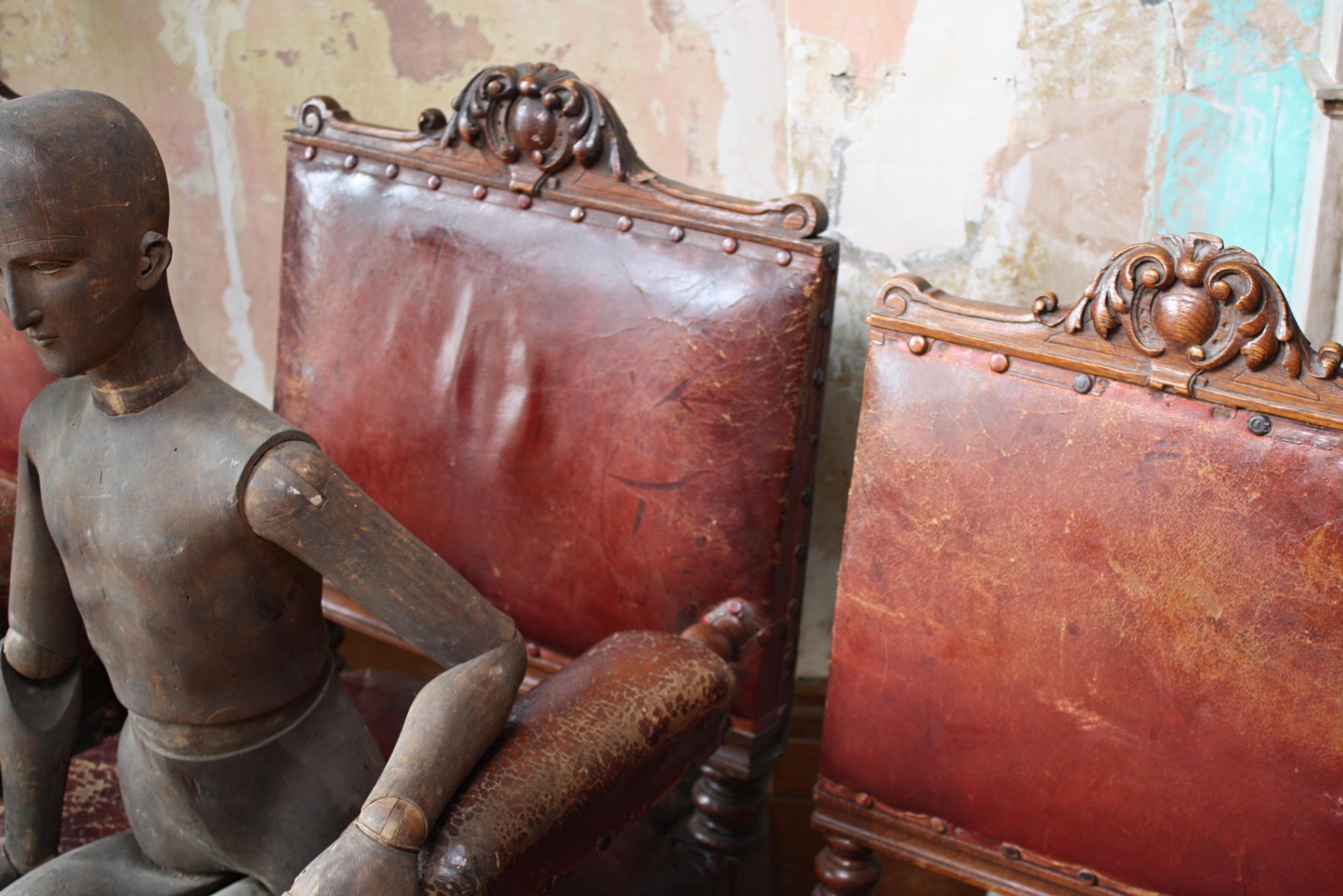Acht viktorianische Esszimmerstühle aus rotem schottischem Leder und Eiche aus dem späten 19. Jahrhundert  (Schottisch)