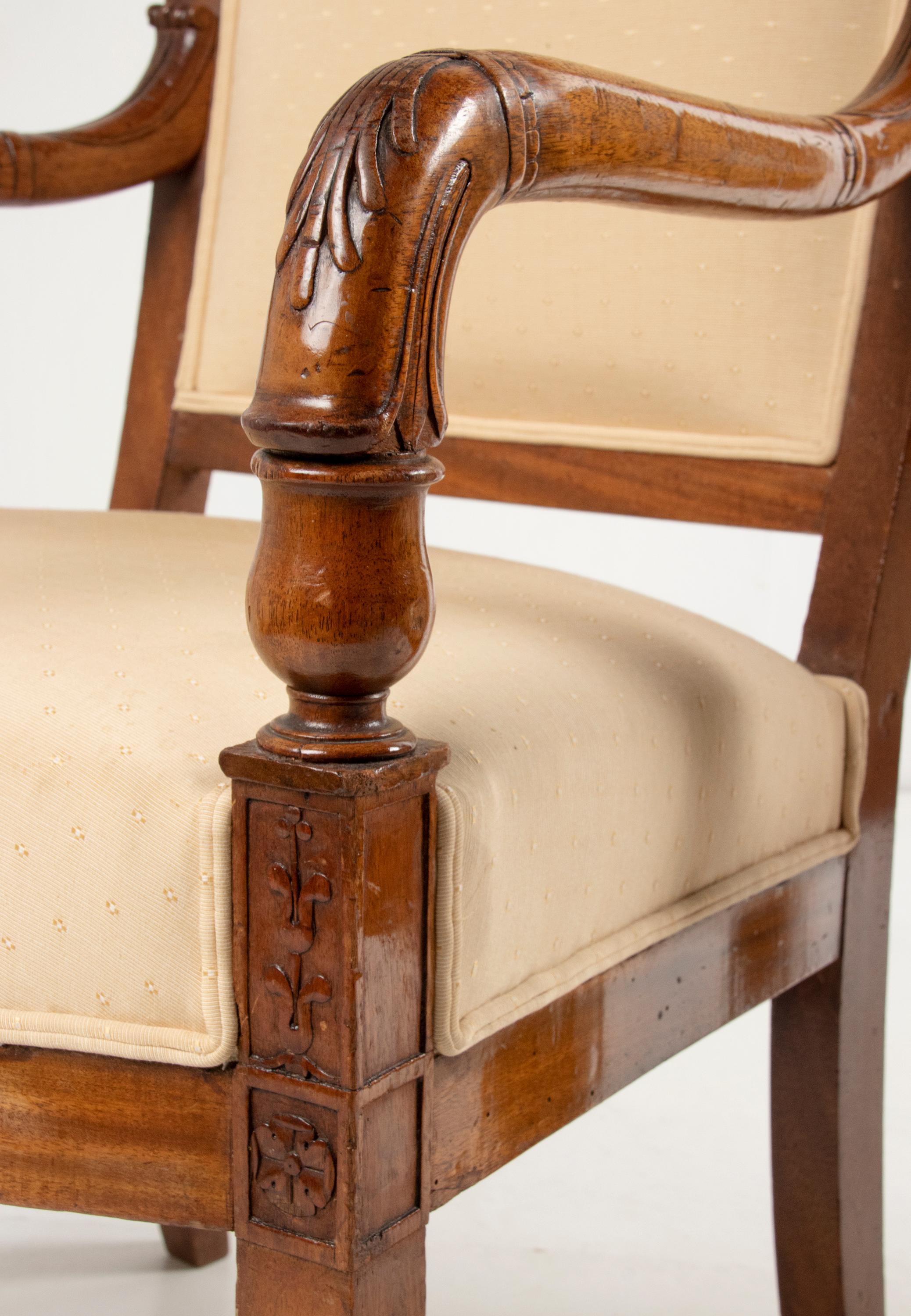 Late 19th Century Empire Mahogany Arm Chairs In Good Condition For Sale In Casteren, Noord-Brabant