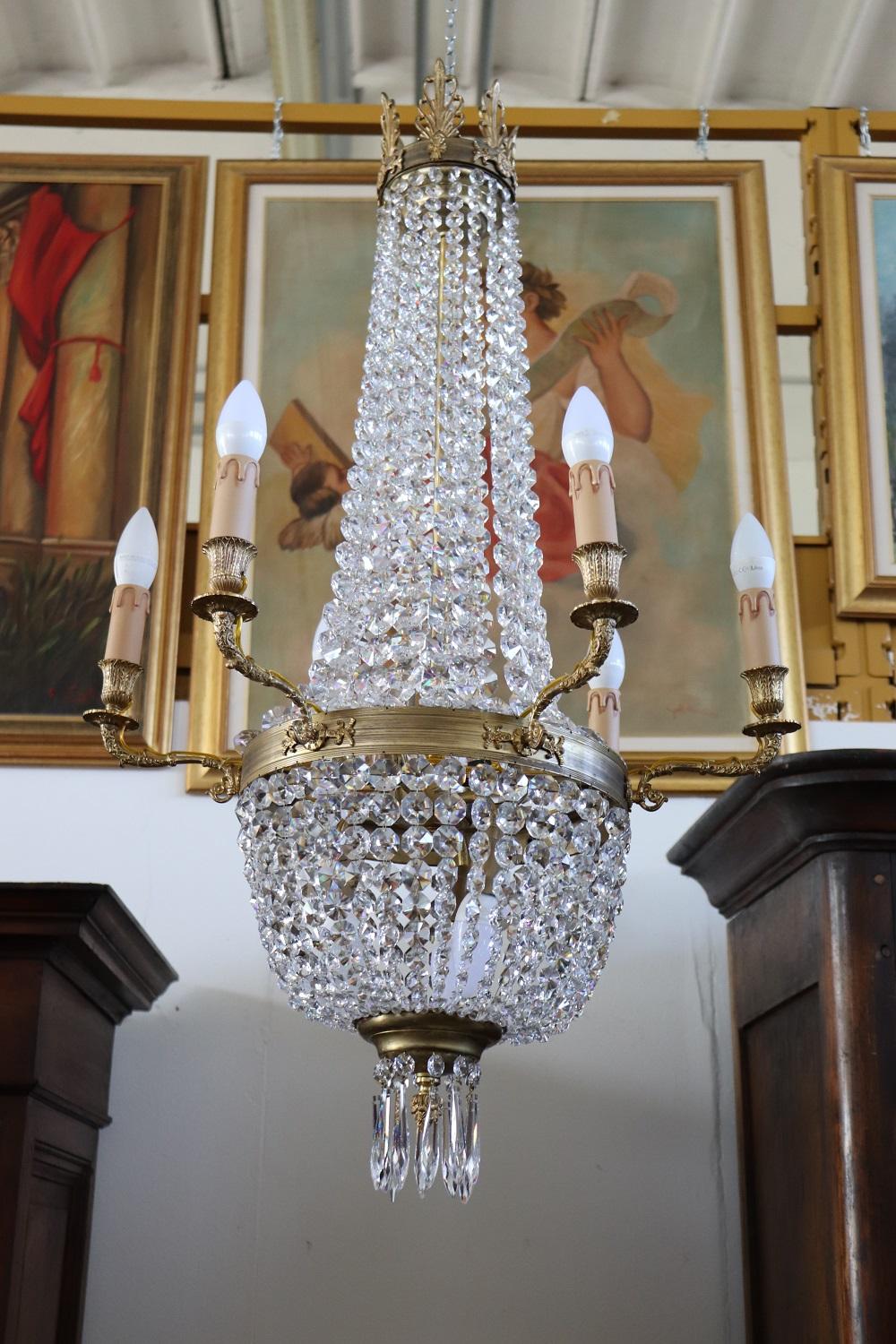 Late 19th Century Empire Style Gilded Bronze and Crystals Chandelier For Sale 4