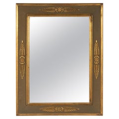 Specchio da parete in stile Impero della fine del XIX secolo con montature in bronzo ormolinato
