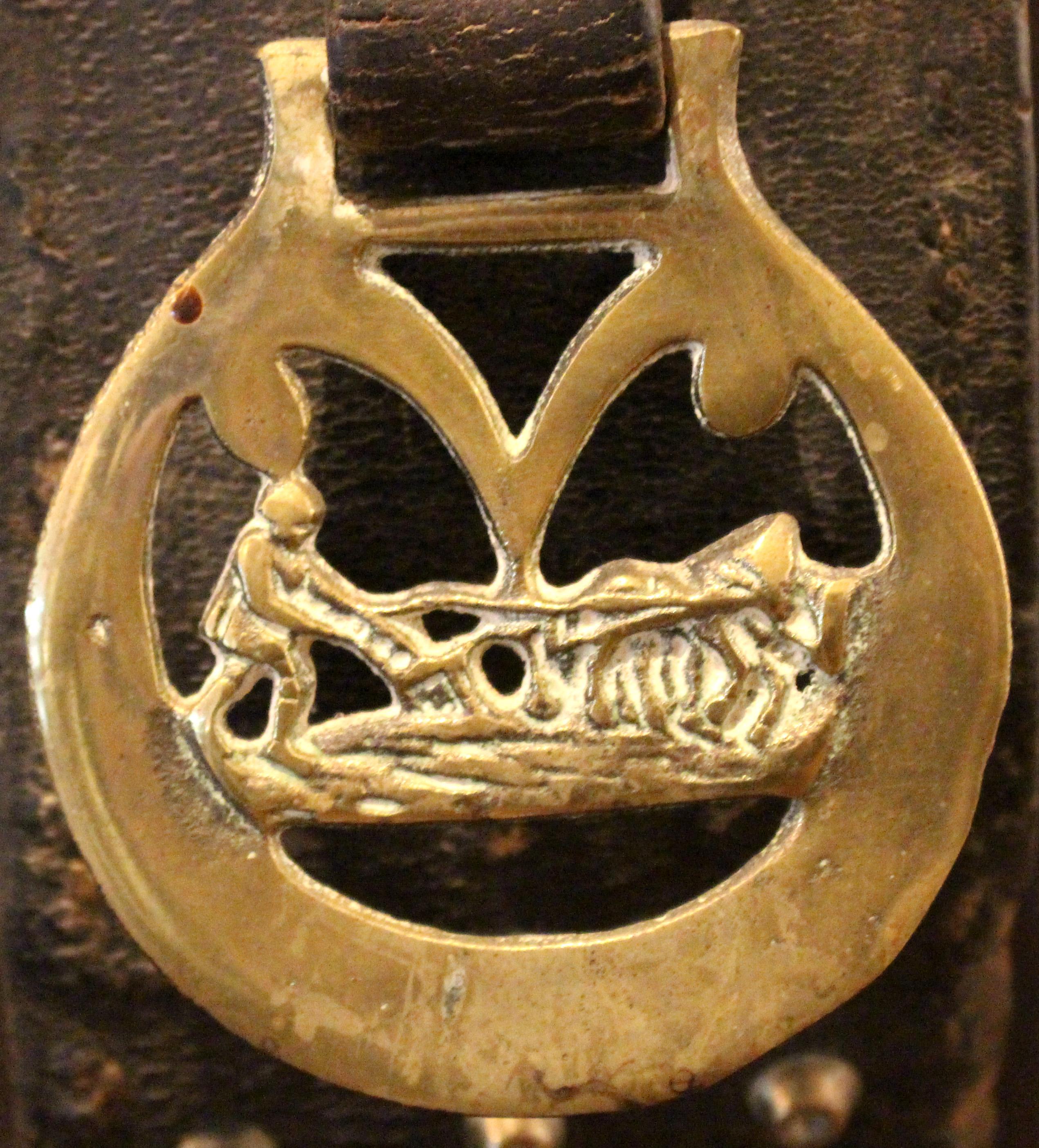 Late 19th Century English 3-Brass Long Leather Horse Strap For Sale 1