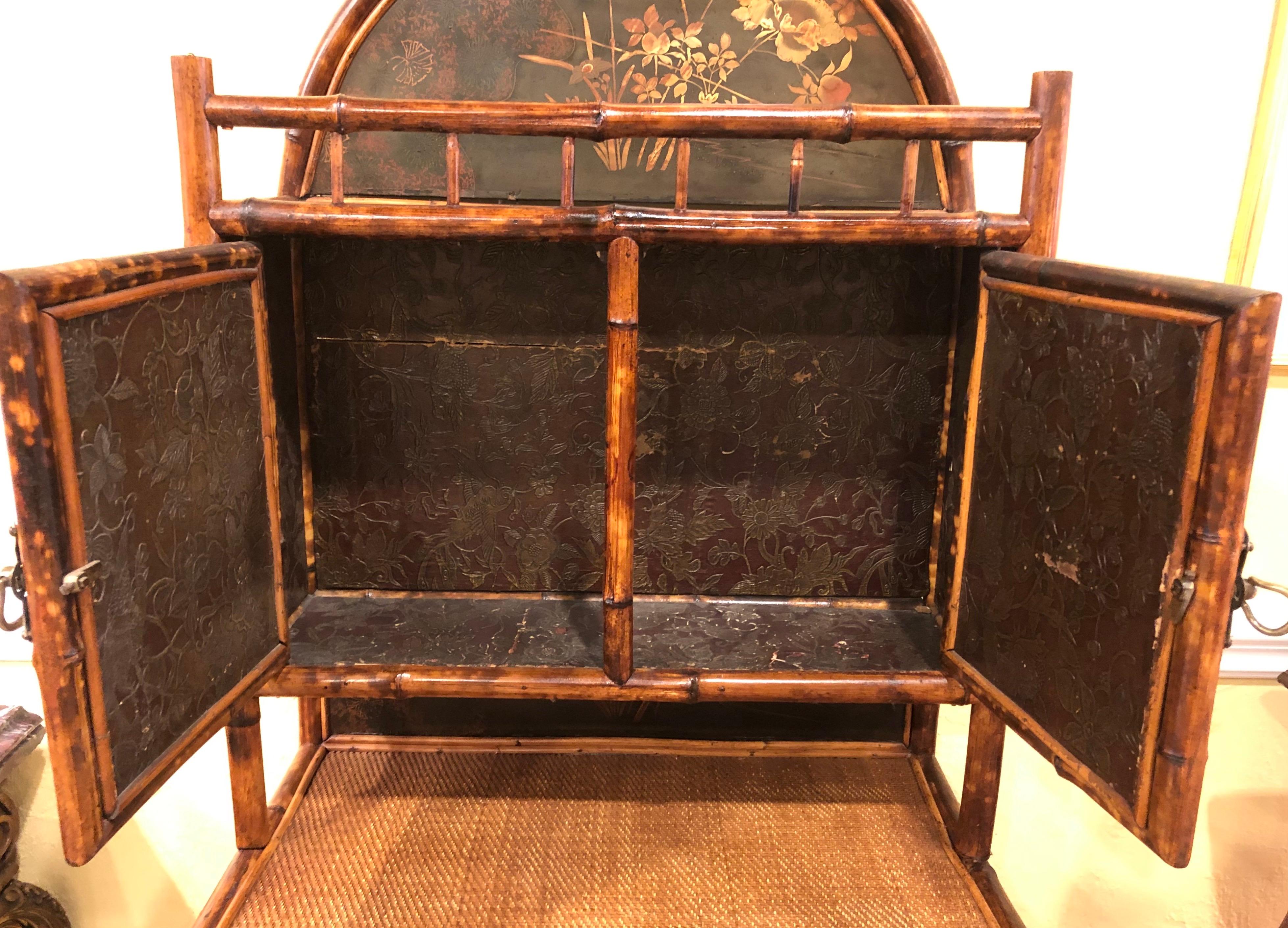 Late 19th Century English Bamboo Lacquered 4-Door 2-Drawer Cabinet 2