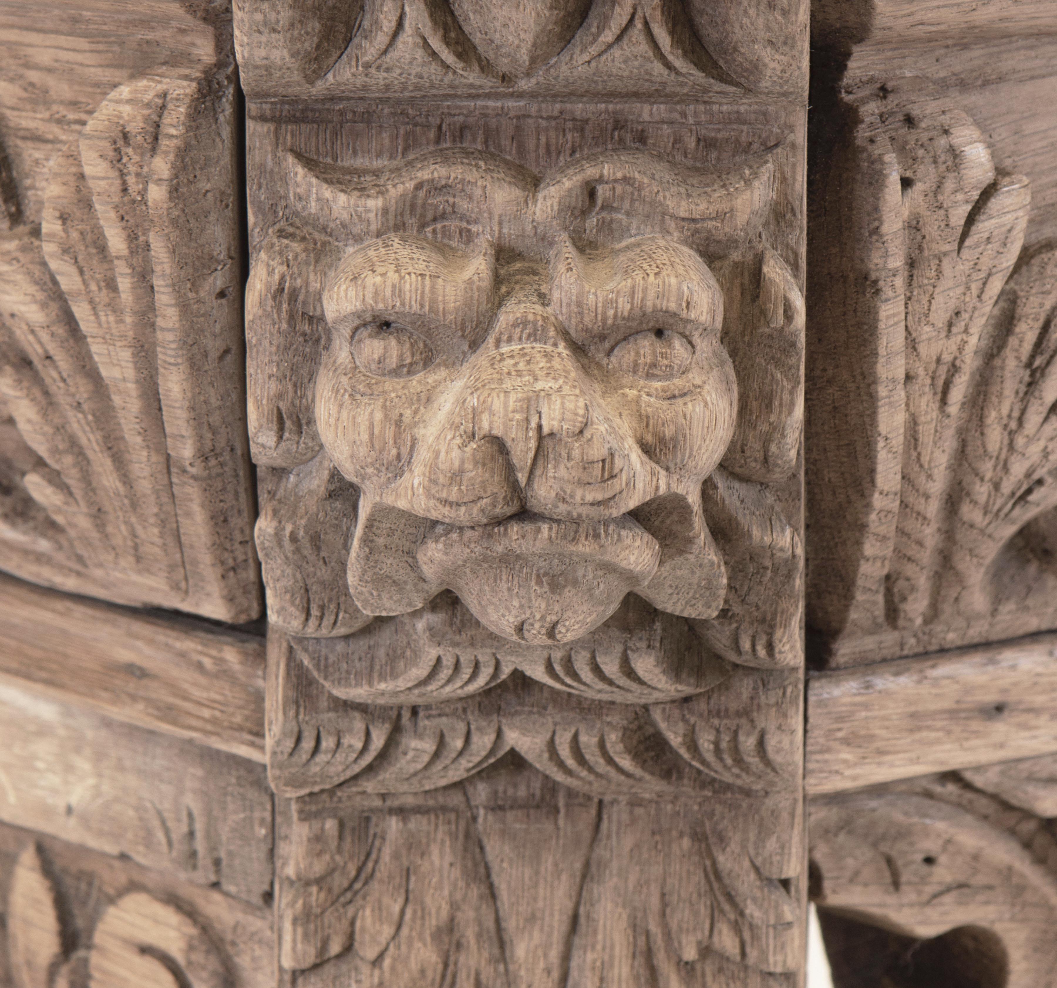 Late 19th Century English Bleached Carved Oak Hall Centre Table with Drawer For Sale 2