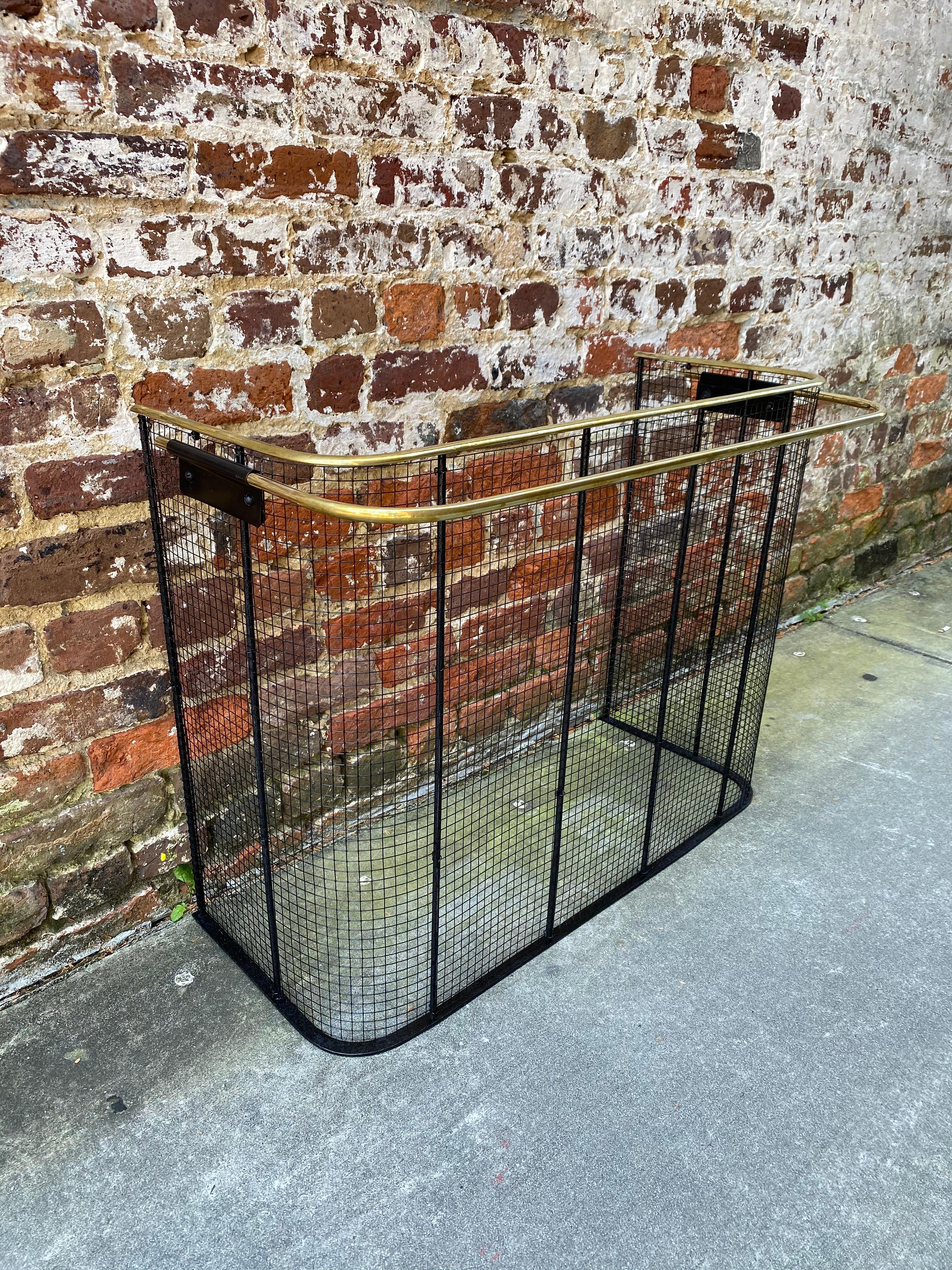 Late 19th Century English Brass and Wire Nursery Fender with Drying Bar 2